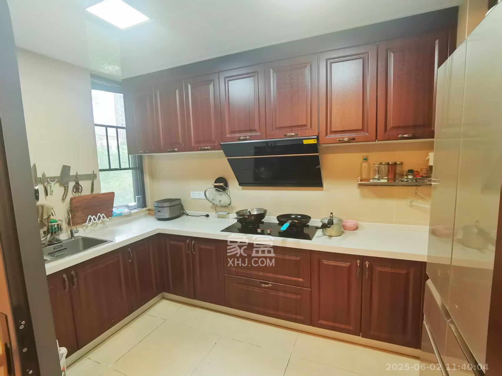 运达锦绣广场 3室2厅3卫 5500.0元/月 运达锦绣广场 3室2厅3卫 5500.0元/月室内图