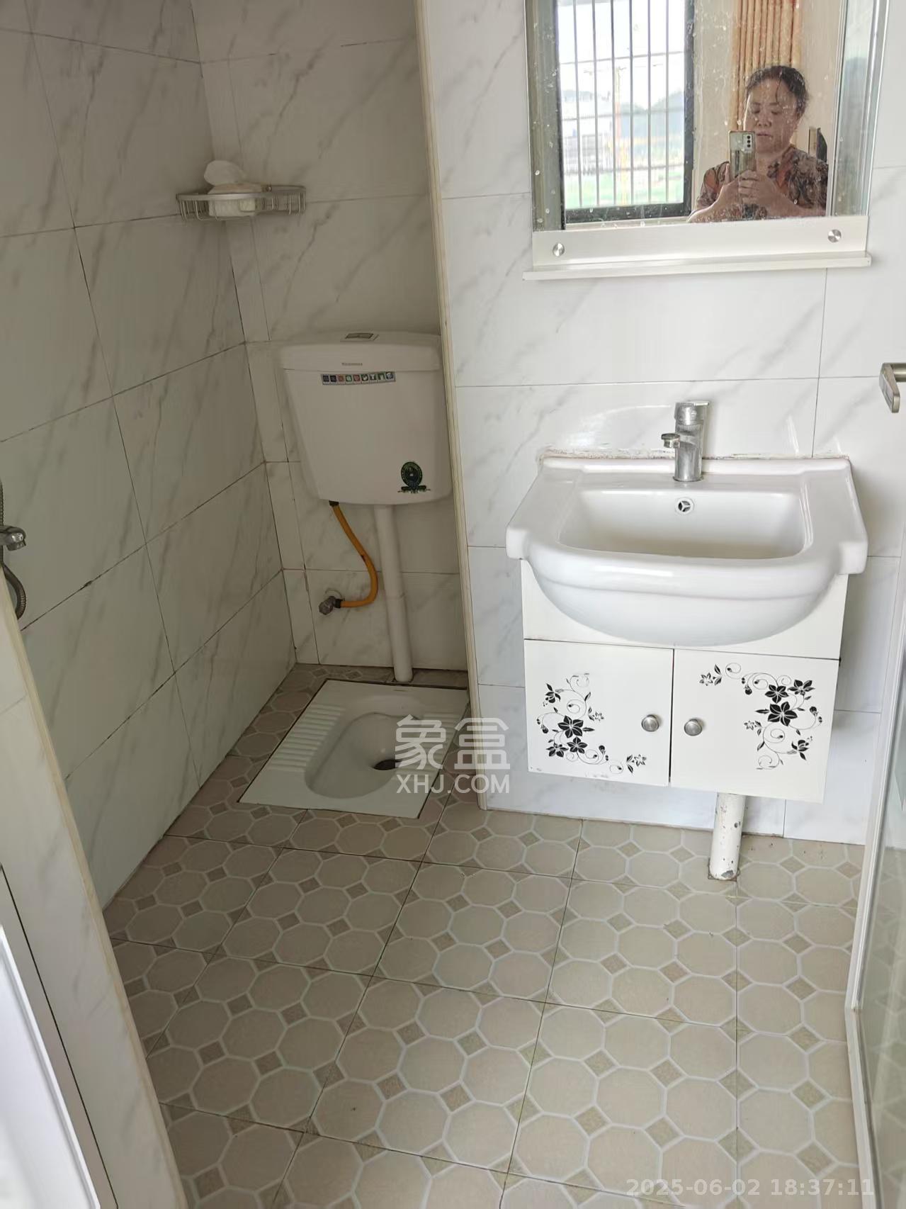 嘉顺苑 1室1厅1卫 1200.0元/月 嘉顺苑 1室1厅1卫 1200.0元/月室内图