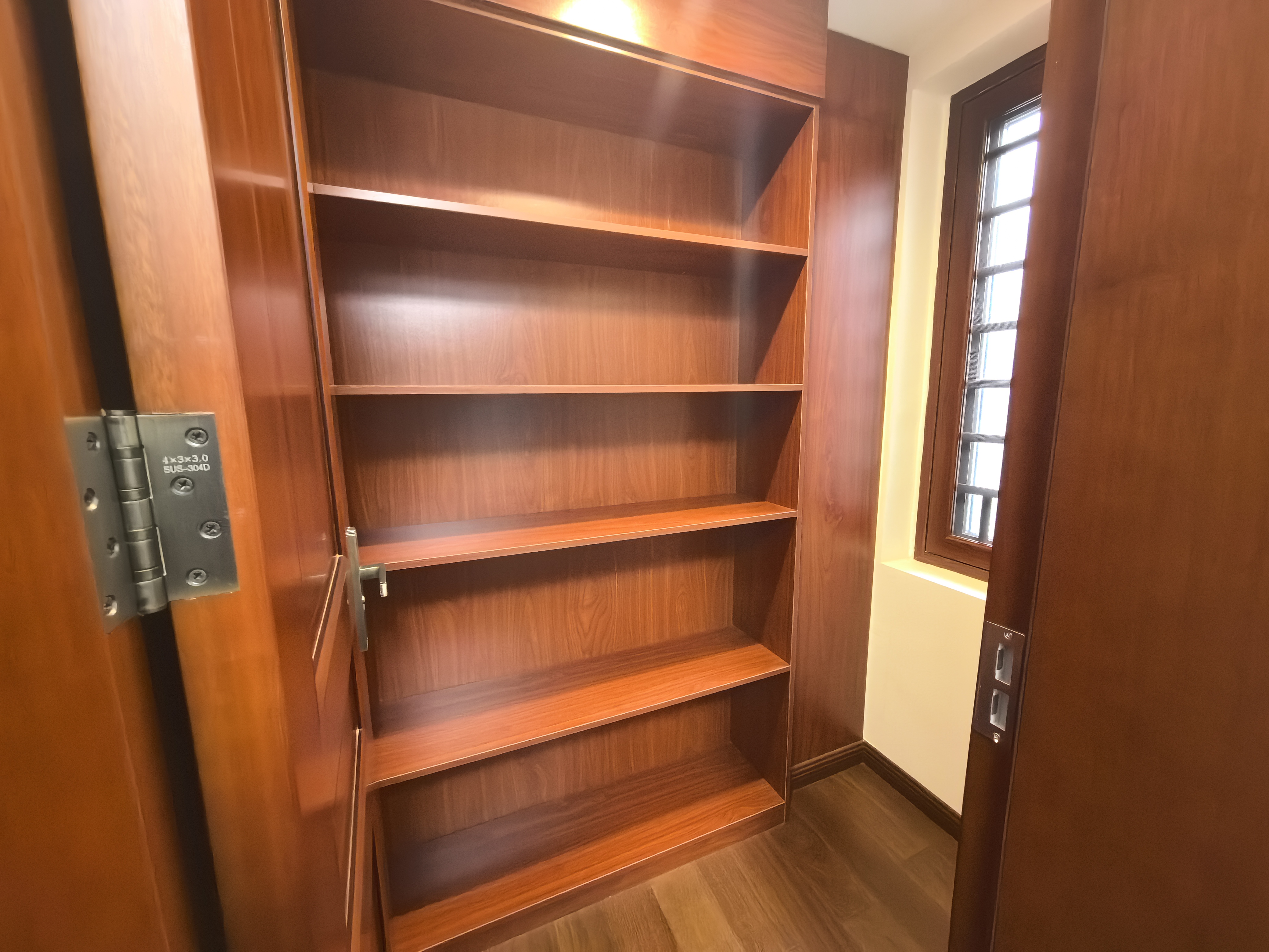 梓山湖领御  4室2厅2卫   116.00万客厅
