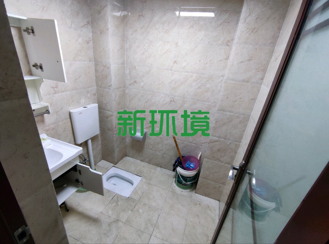 天门大厦  2室2厅1卫   55.00万客厅