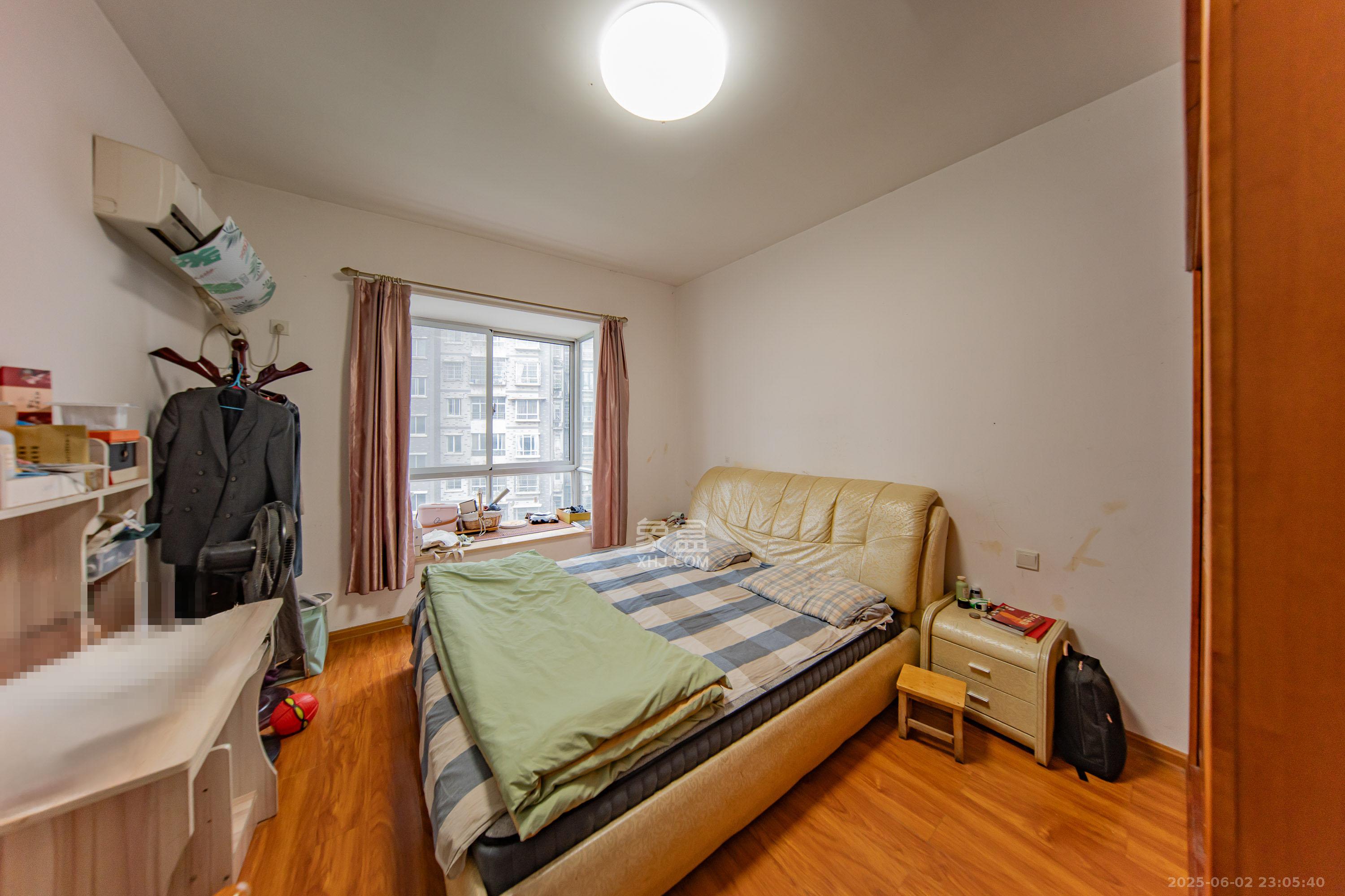 锑都家园  3室2厅2卫    52.0万 锑都家园  3室2厅2卫    52.0万卧室