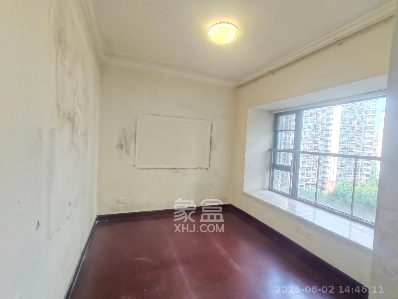 恒大城  4室2厅2卫    3000.0元/月室内图