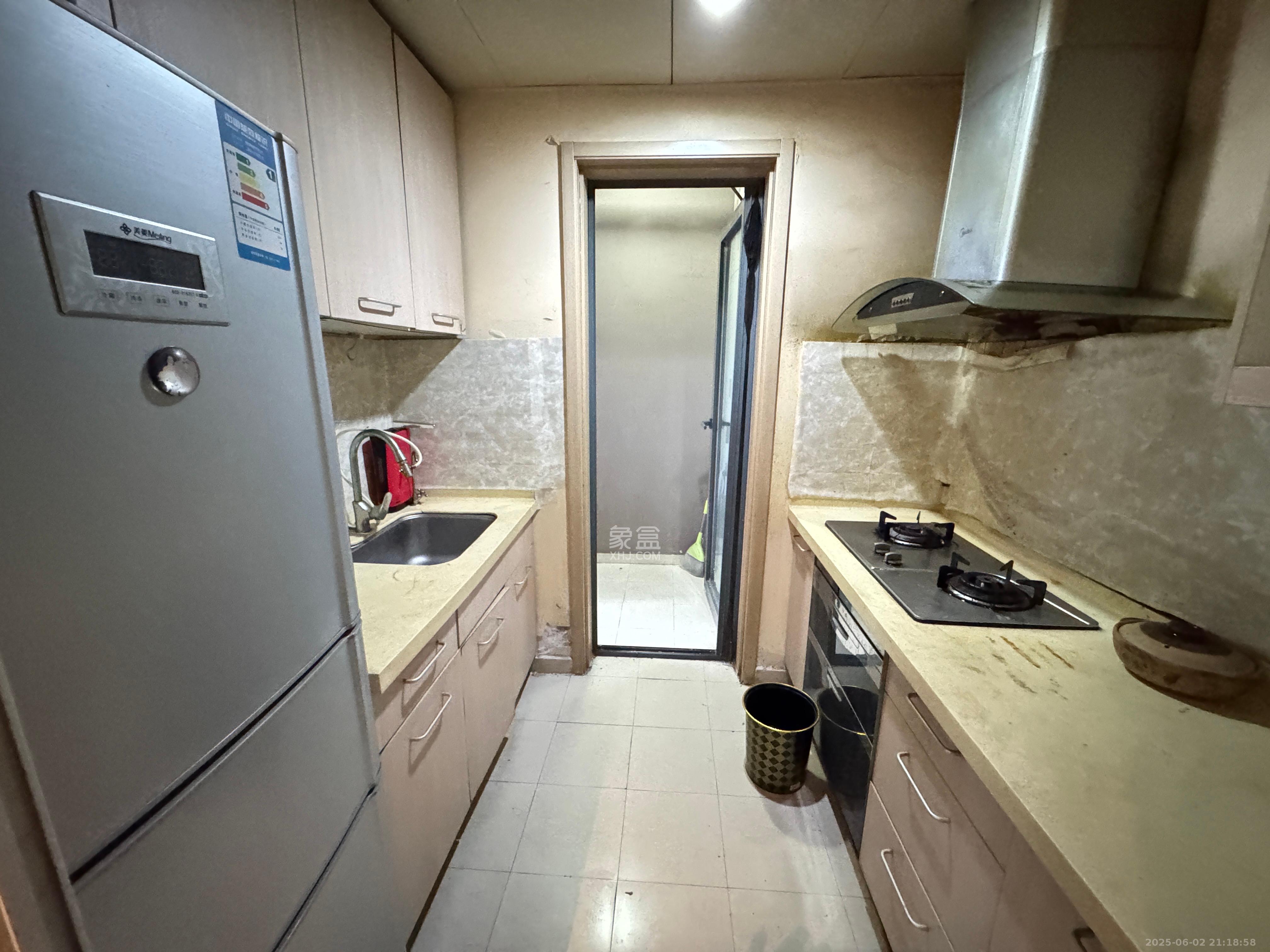 盛世美居荷园  3室1厅2卫    3000.0元/月室内图