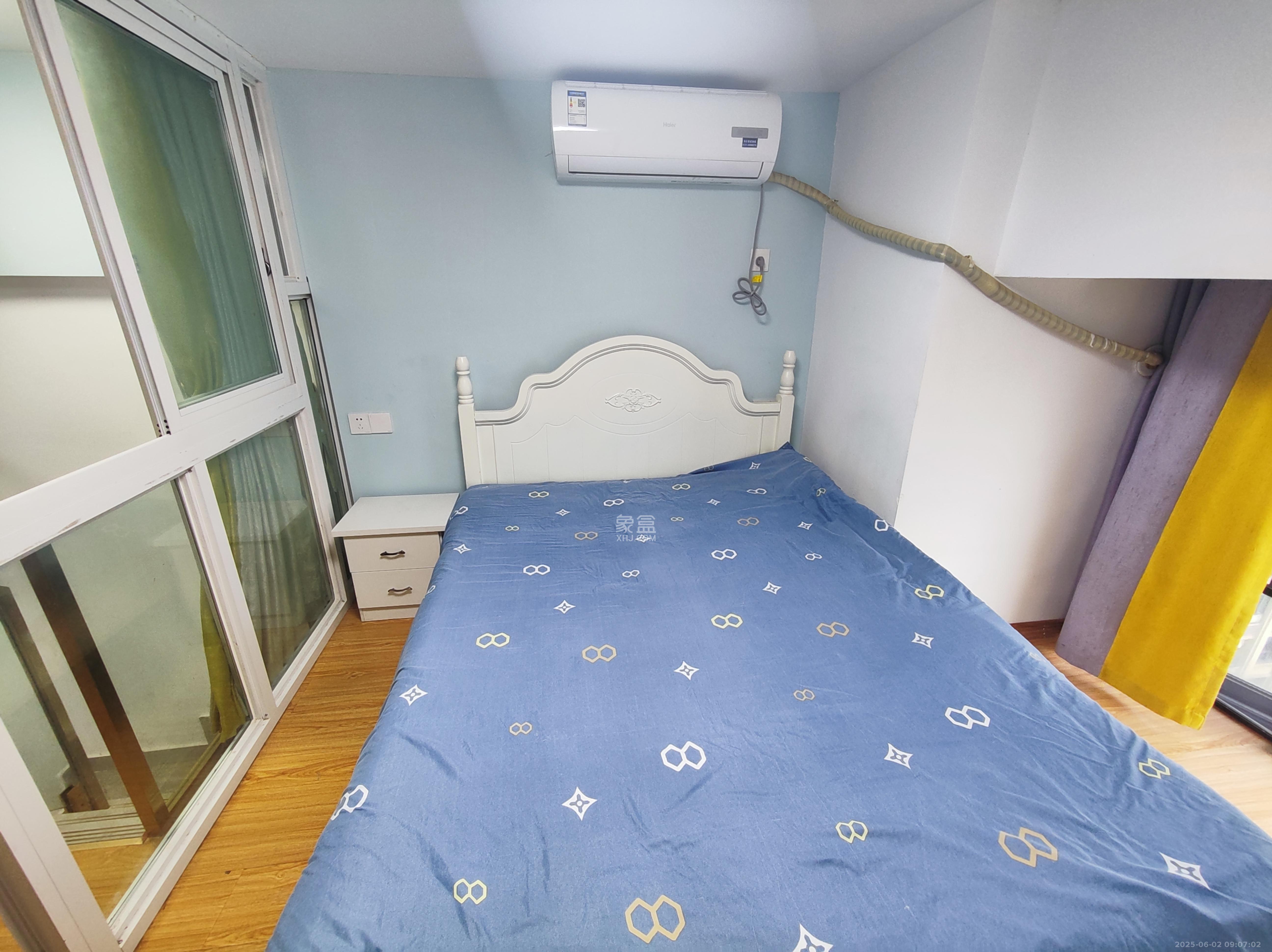 天麓轻奢国际 2室1厅1卫 1750.0元/月 天麓轻奢国际 2室1厅1卫 1750.0元/月室内图