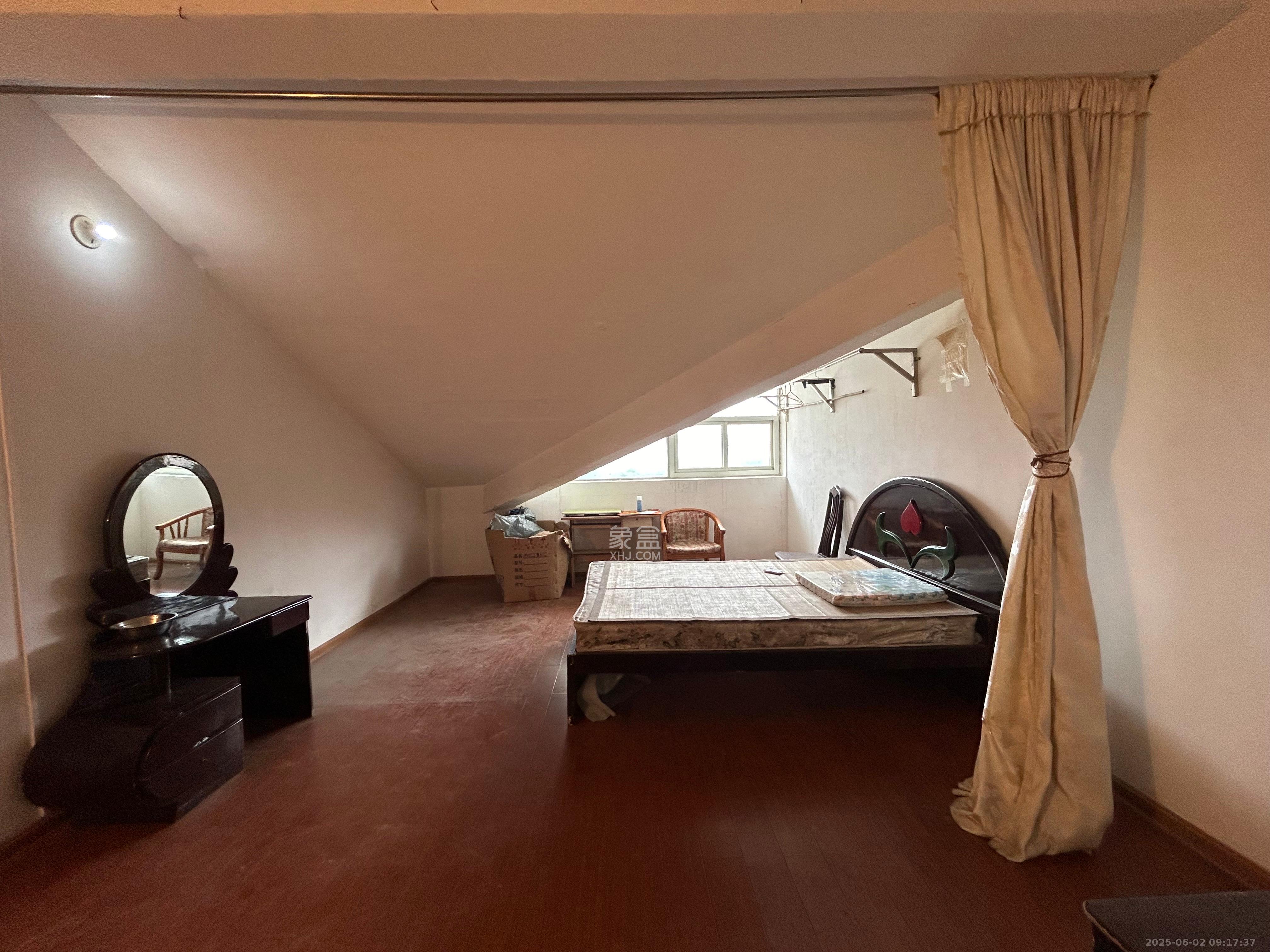 杉木村安置小区 3室1厅2卫 1500.0元/月 杉木村安置小区 3室1厅2卫 1500.0元/月室内图