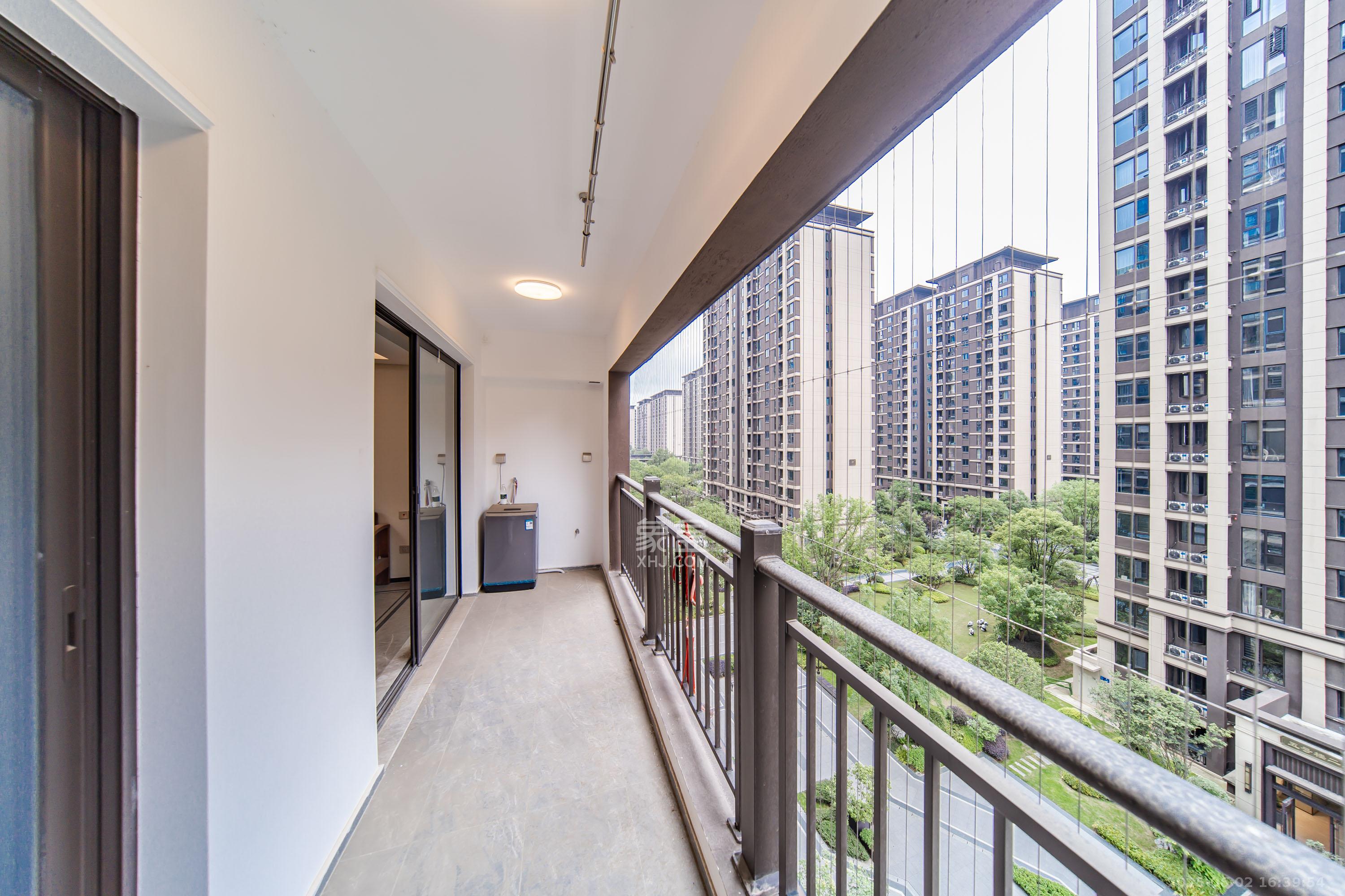 建发电建江山悦  4室2厅2卫   168.00万阳台