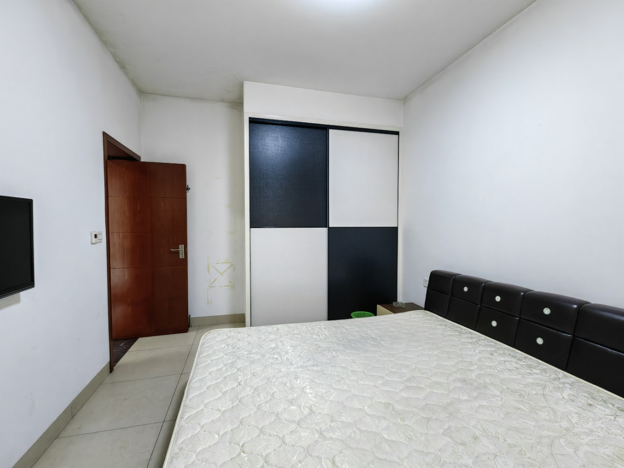 学府花园（文苑瑞景）  3室2厅1卫   1400.00元/月室内图