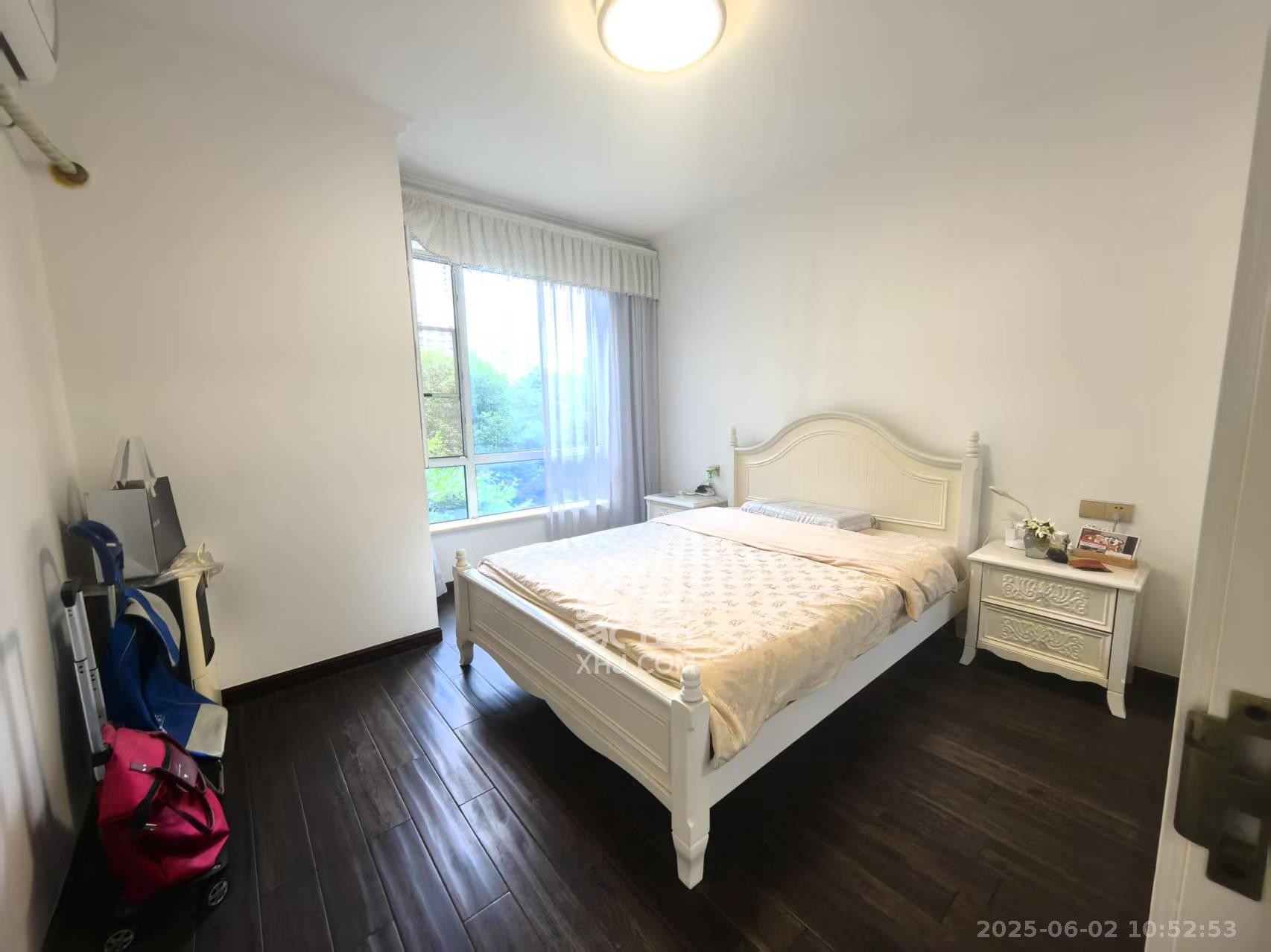 万国城(当代满庭春MOMA)二期 3室2厅2卫 3200.0元/月 万国城(当代满庭春MOMA)二期 3室2厅2卫 3200.0元/月室内图