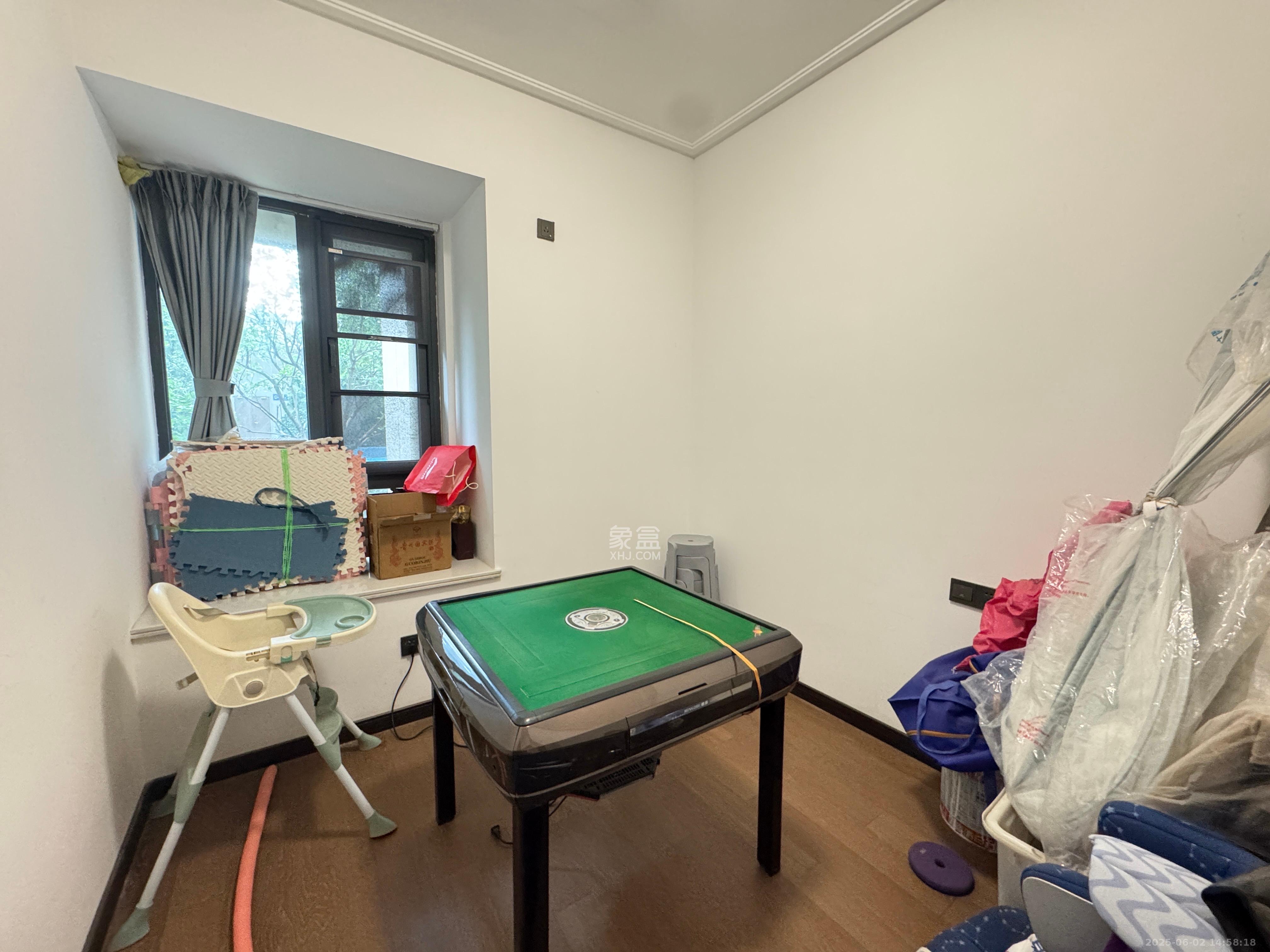 卓越中寰  3室2厅2卫   5800.00元/月室内图