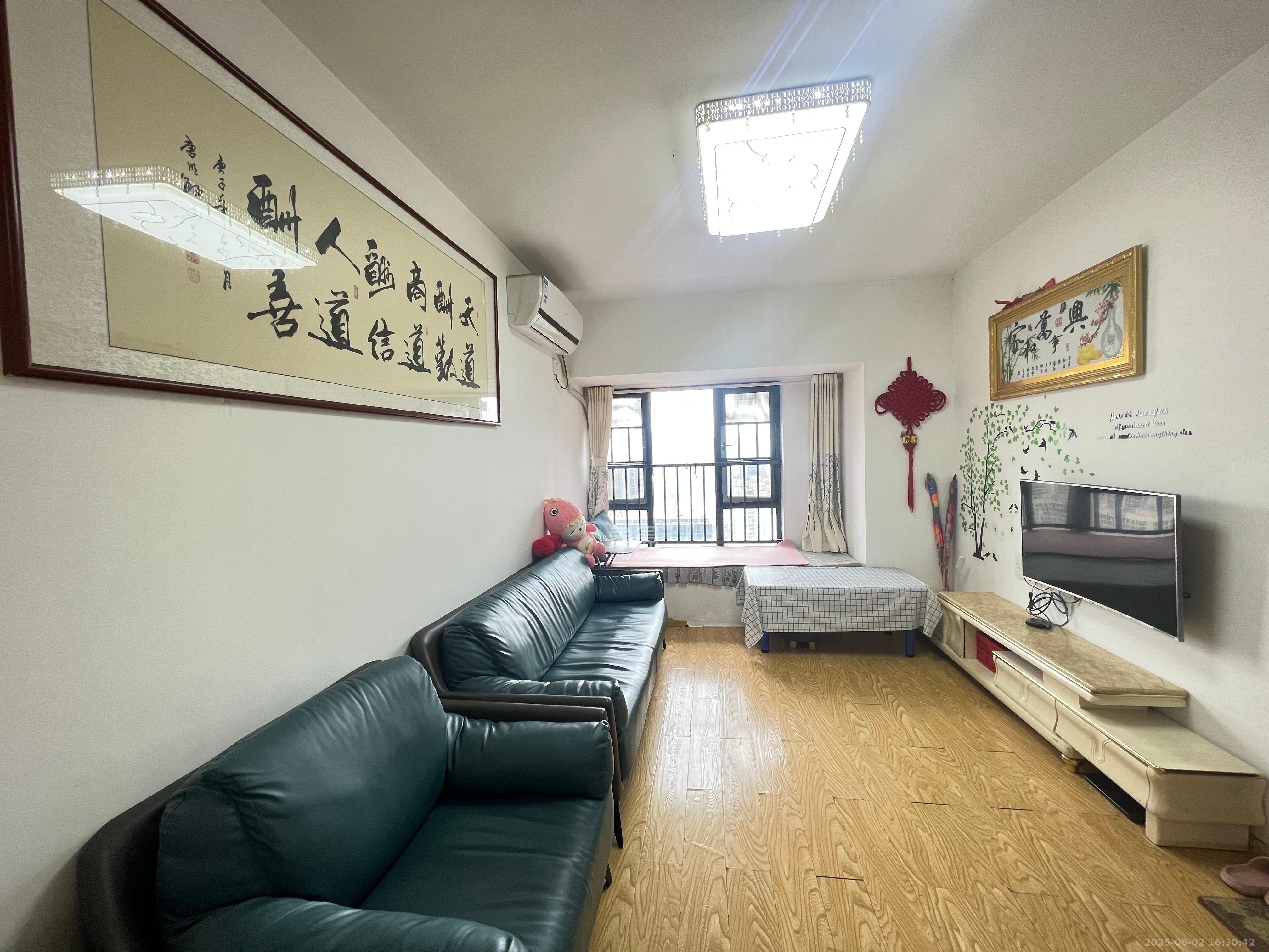 荣盛花语馨苑 2室2厅1卫 2200.0元/月 荣盛花语馨苑 2室2厅1卫 2200.0元/月室内图