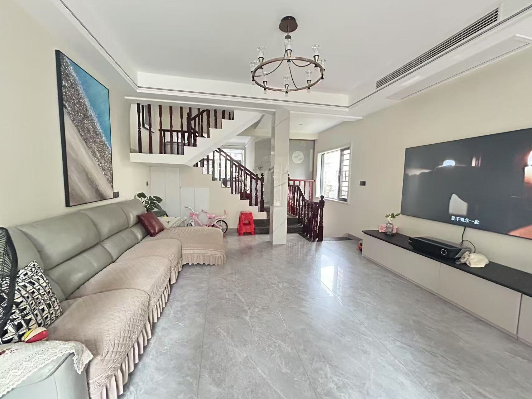 美墅馆魅力城 5室2厅4卫 258.0万 美墅馆魅力城 5室2厅4卫 258.0万户型图