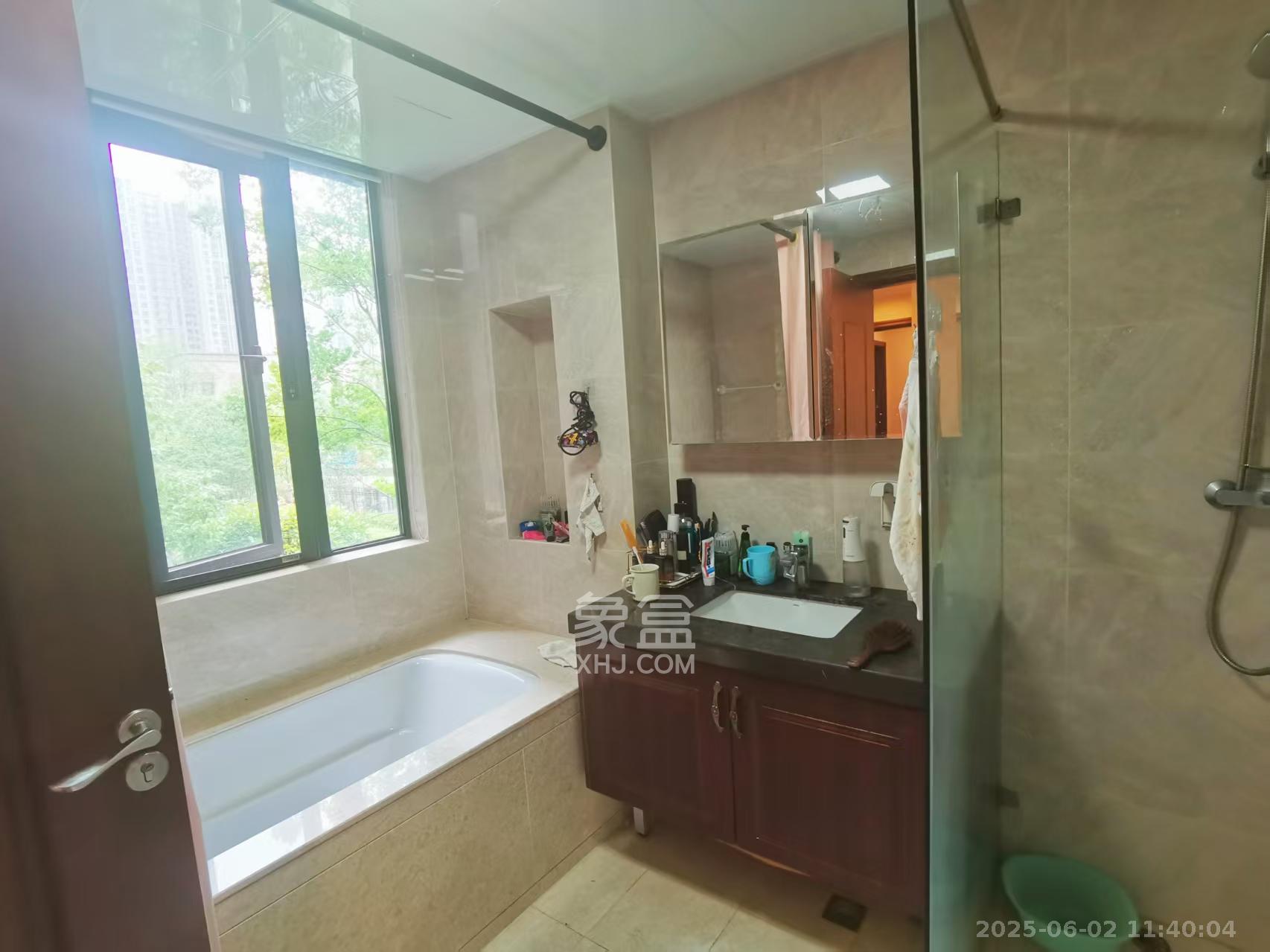 运达锦绣广场 3室2厅3卫 5500.0元/月 运达锦绣广场 3室2厅3卫 5500.0元/月室内图