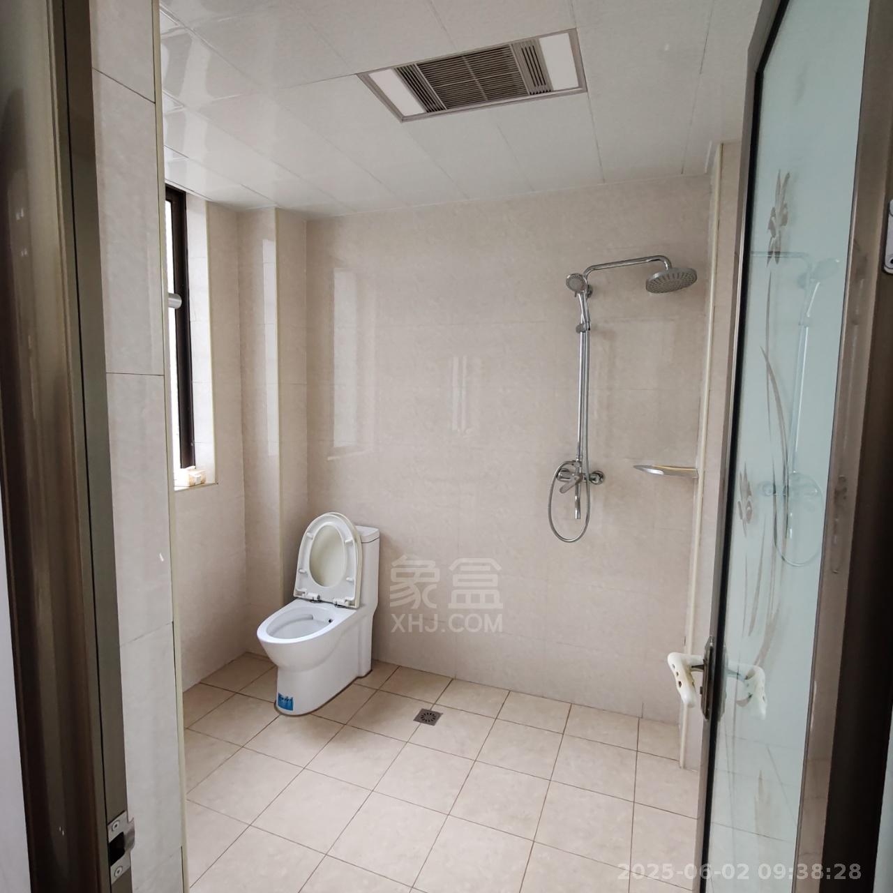 景秀名园 3室2厅2卫 1300.0元/月 景秀名园 3室2厅2卫 1300.0元/月室内图