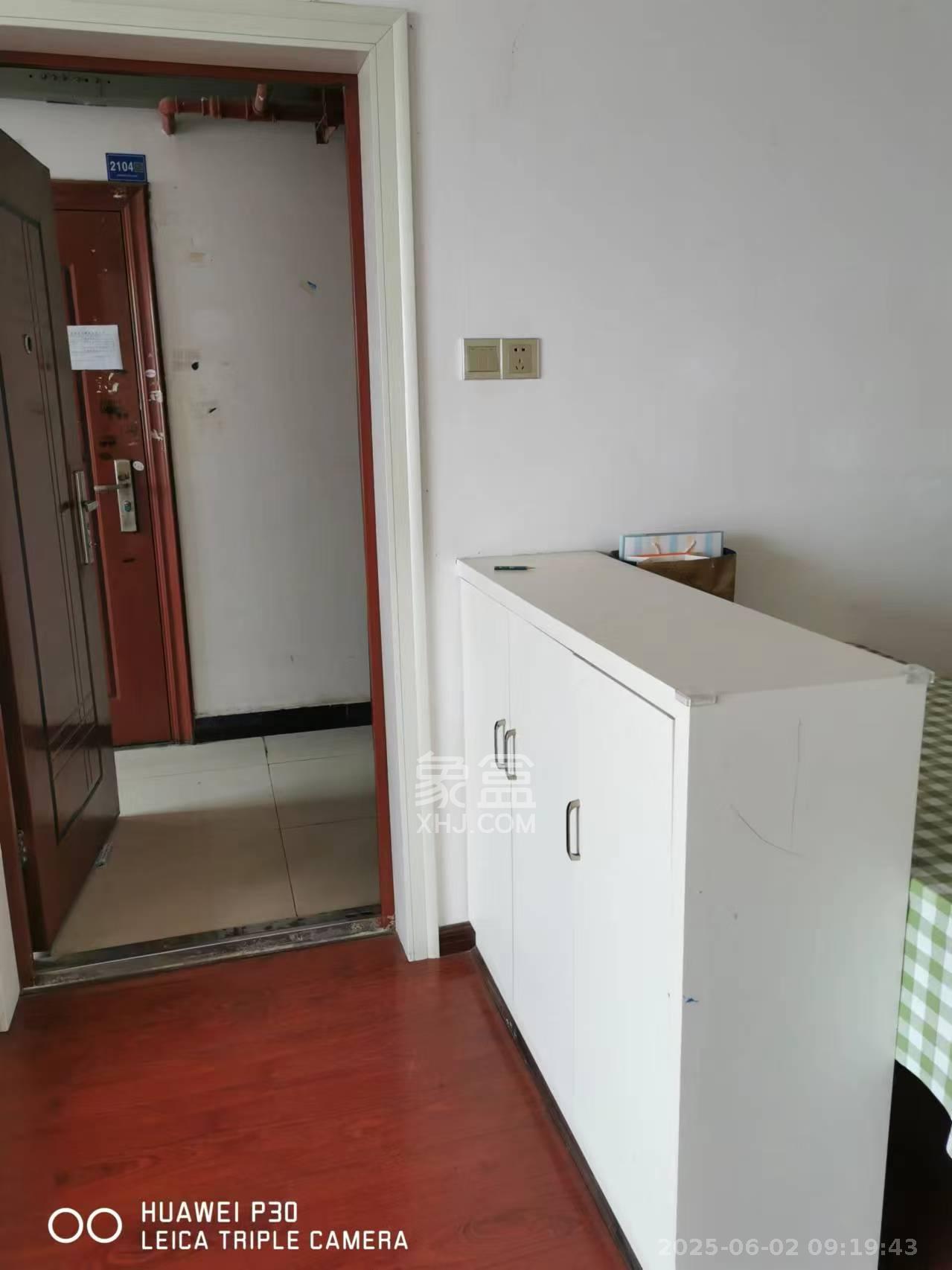 曙光领峰(曙光家园) 1室1厅1卫 2000.0元/月 曙光领峰(曙光家园) 1室1厅1卫 2000.0元/月室内图