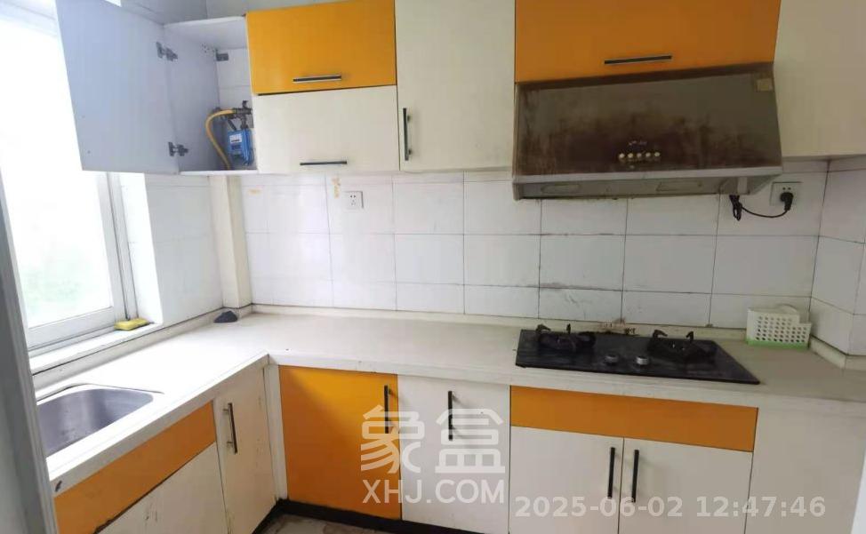 山水人家一二期 3室2厅1卫 1600.0元/月 山水人家一二期 3室2厅1卫 1600.0元/月室内图