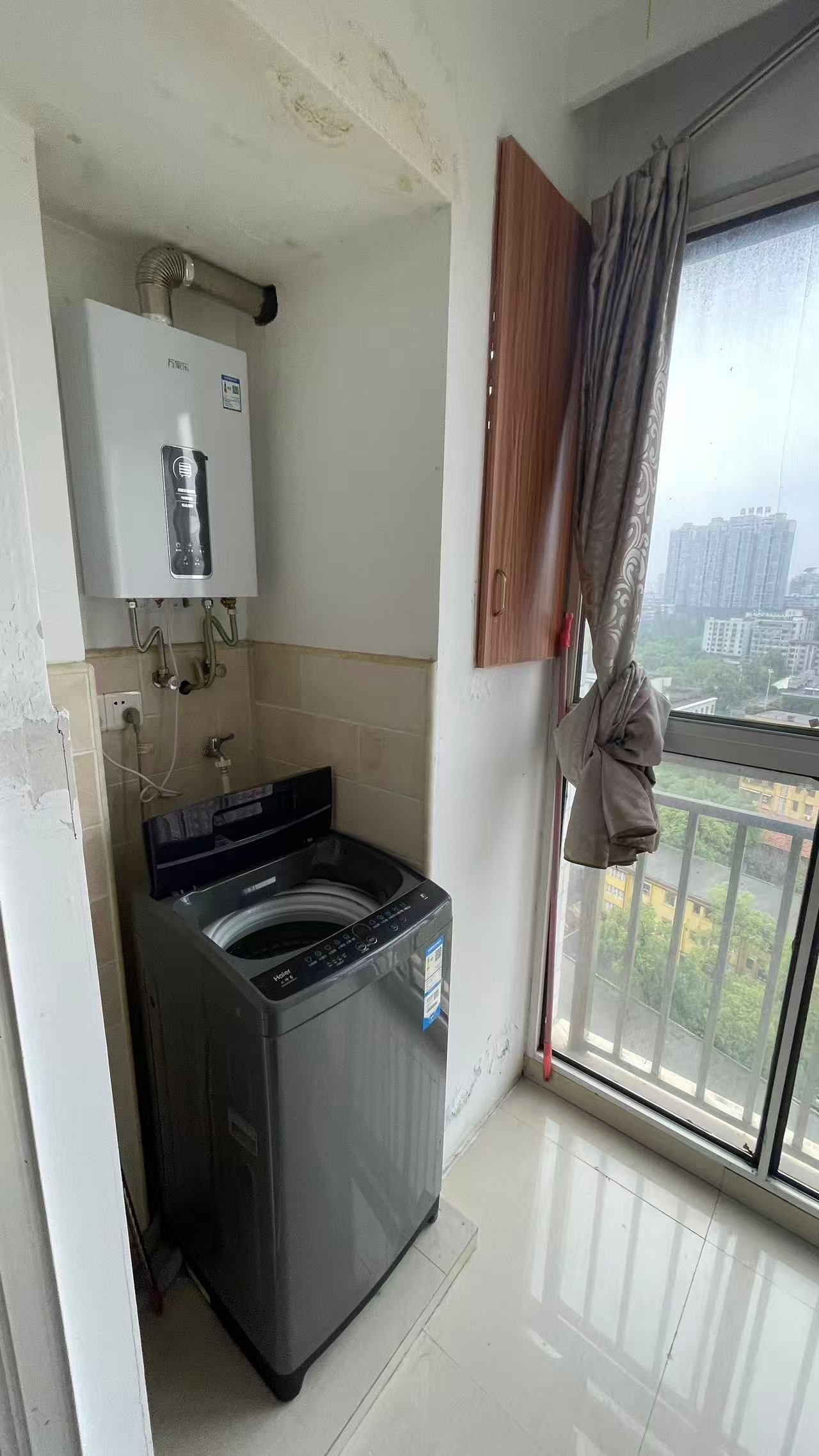宇元万向城  1室1厅1卫   1300.00元/月室内图