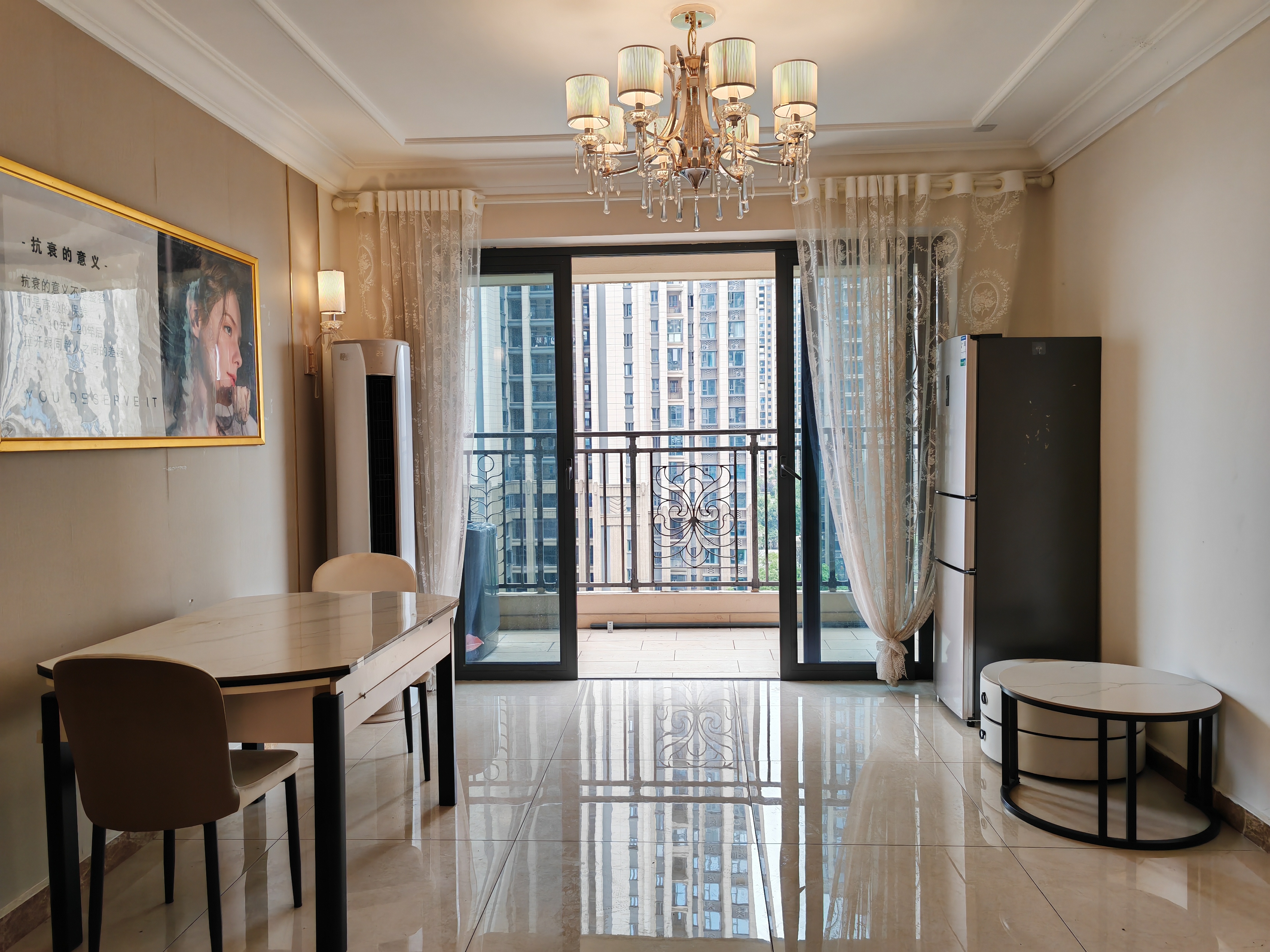 恒大名都 3室2厅2卫 1850.0元/月 恒大名都 3室2厅2卫 1850.0元/月室内图