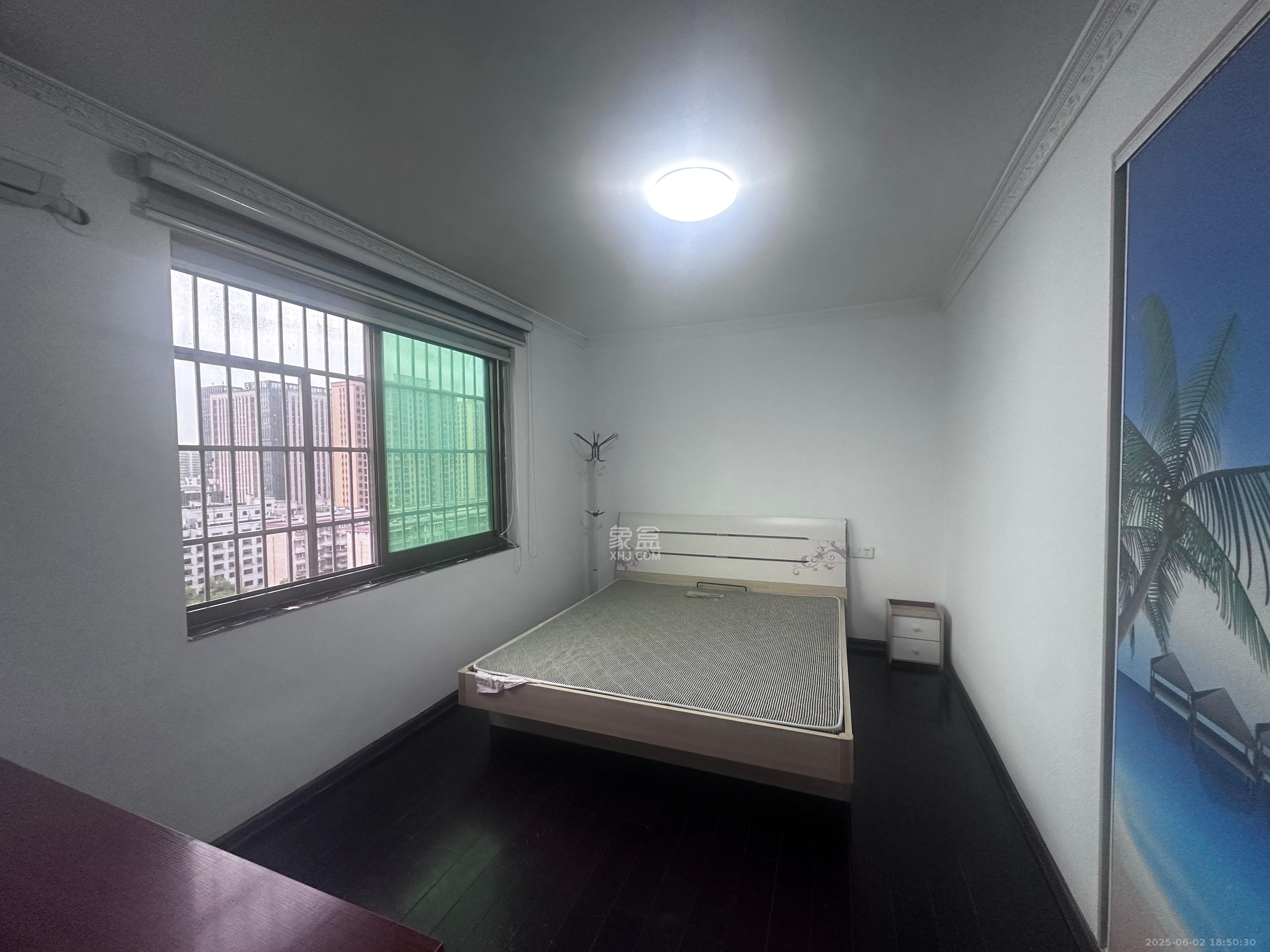 紫薇公寓 2室2厅1卫 2200.0元/月 紫薇公寓 2室2厅1卫 2200.0元/月室内图