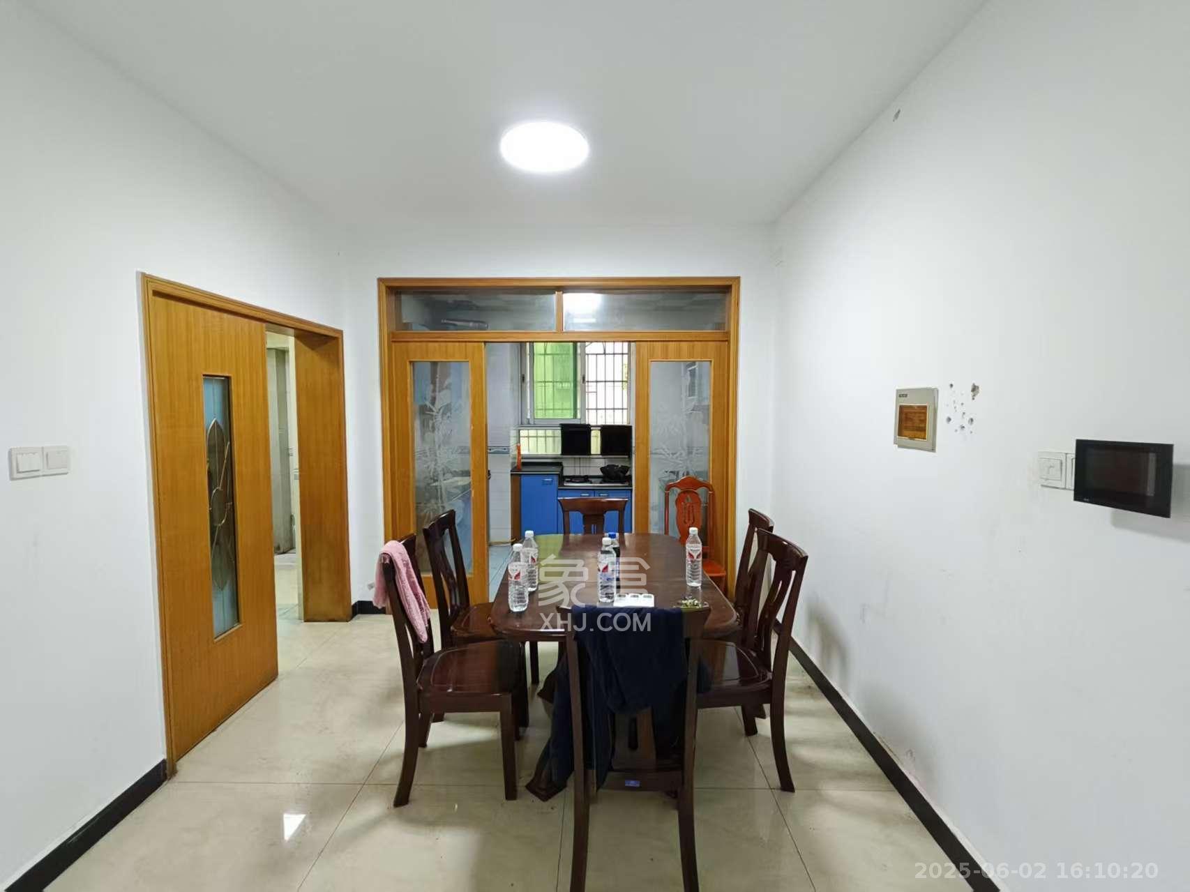 望兴家园 3室2厅2卫 2800.0元/月 望兴家园 3室2厅2卫 2800.0元/月室内图