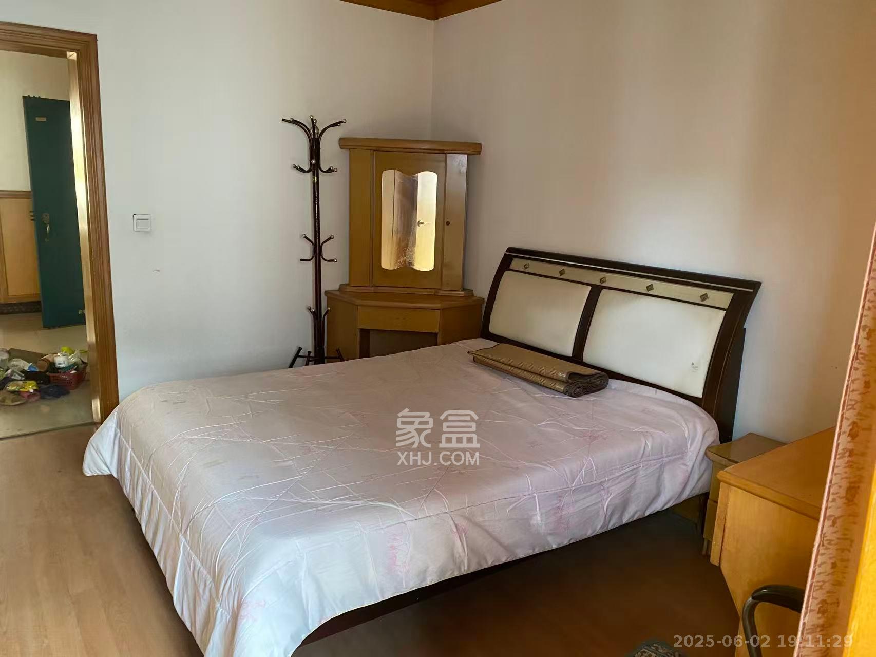 骆家坝小区 2室2厅1卫 1500.0元/月 骆家坝小区 2室2厅1卫 1500.0元/月室内图