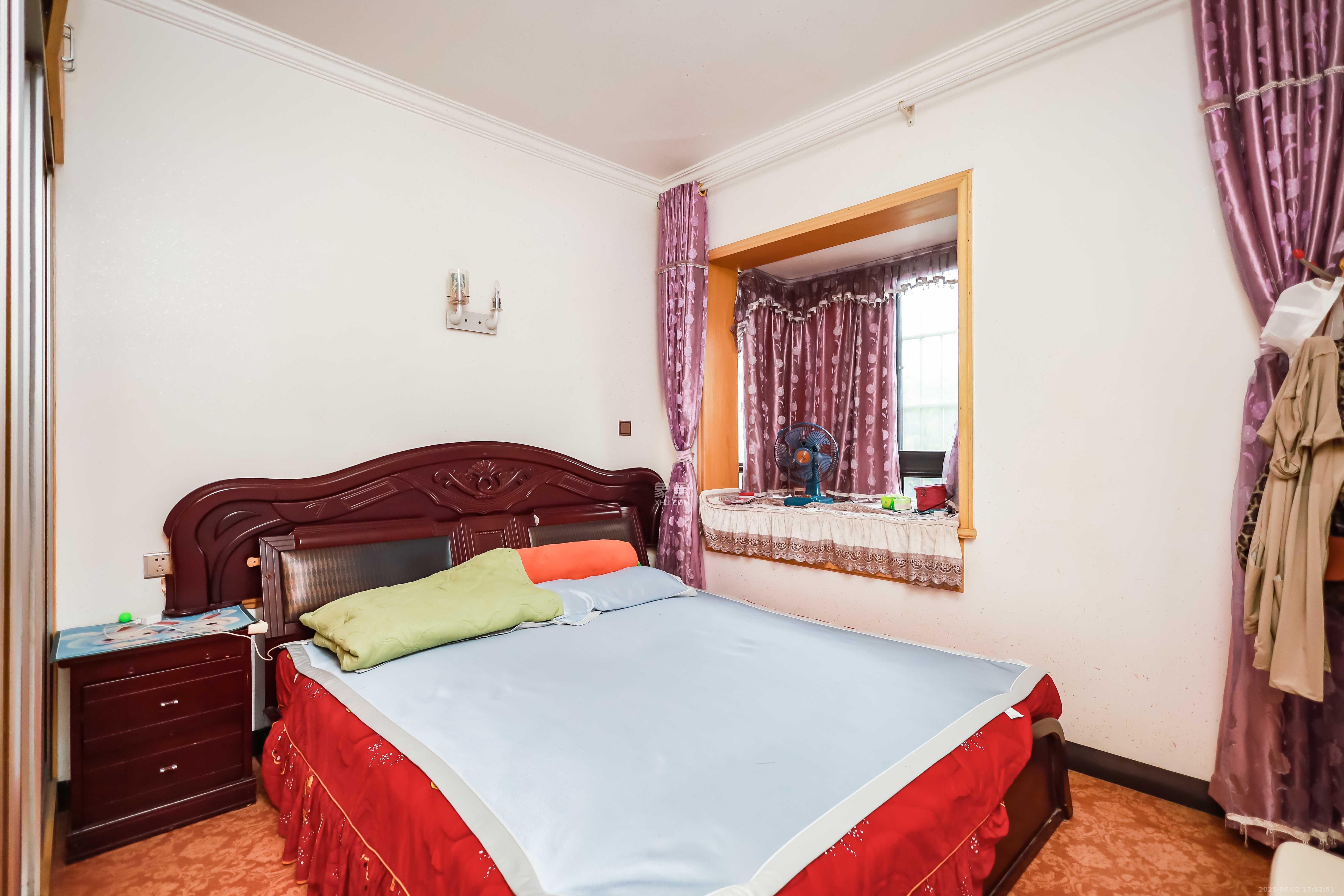 华龙家园(和泰家园) 2室1厅1卫 46.0万 华龙家园(和泰家园) 2室1厅1卫 46.0万卧室