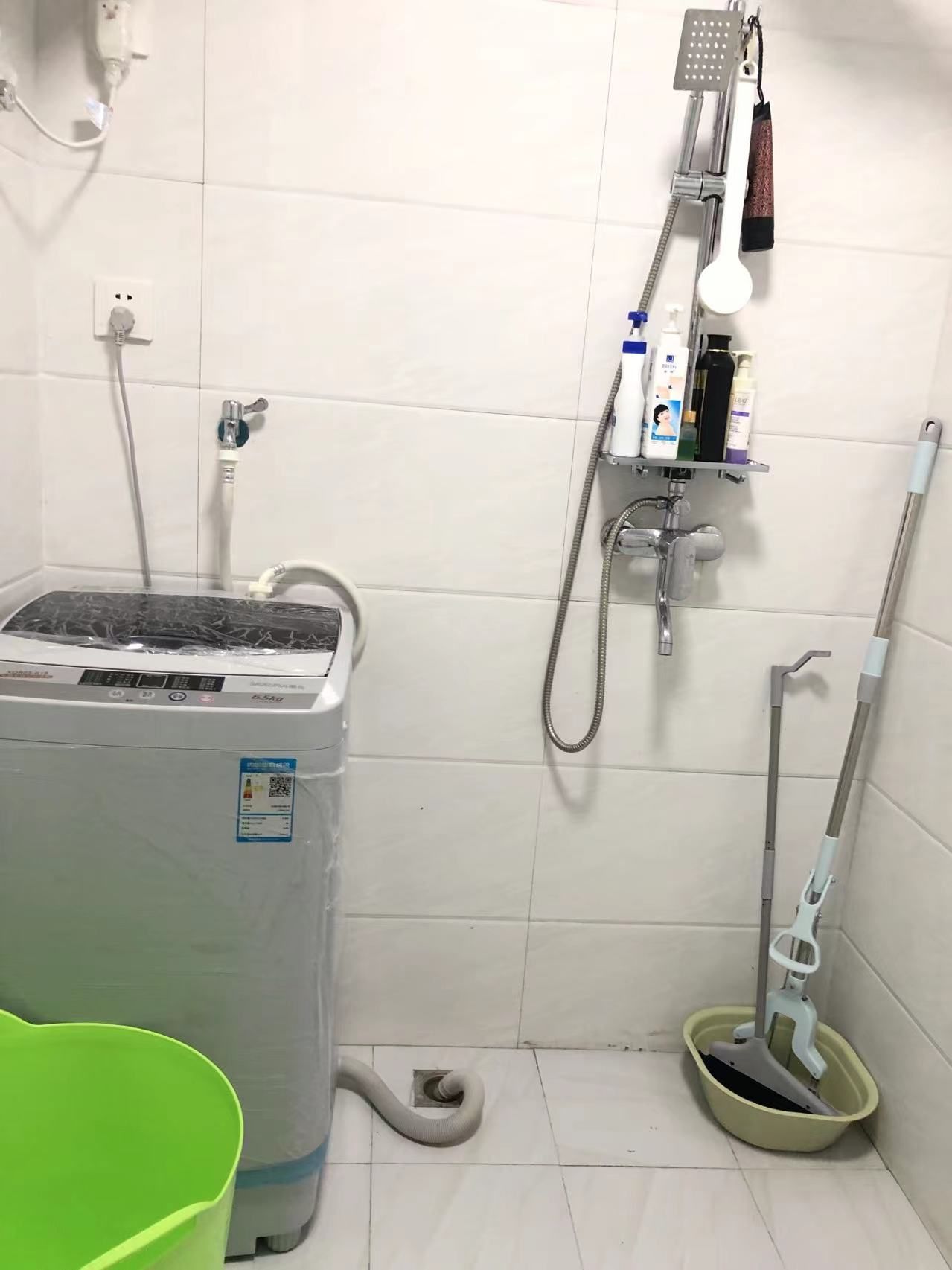 民俗文化广场 1室1厅1卫 1200.0元/月 民俗文化广场 1室1厅1卫 1200.0元/月室内图