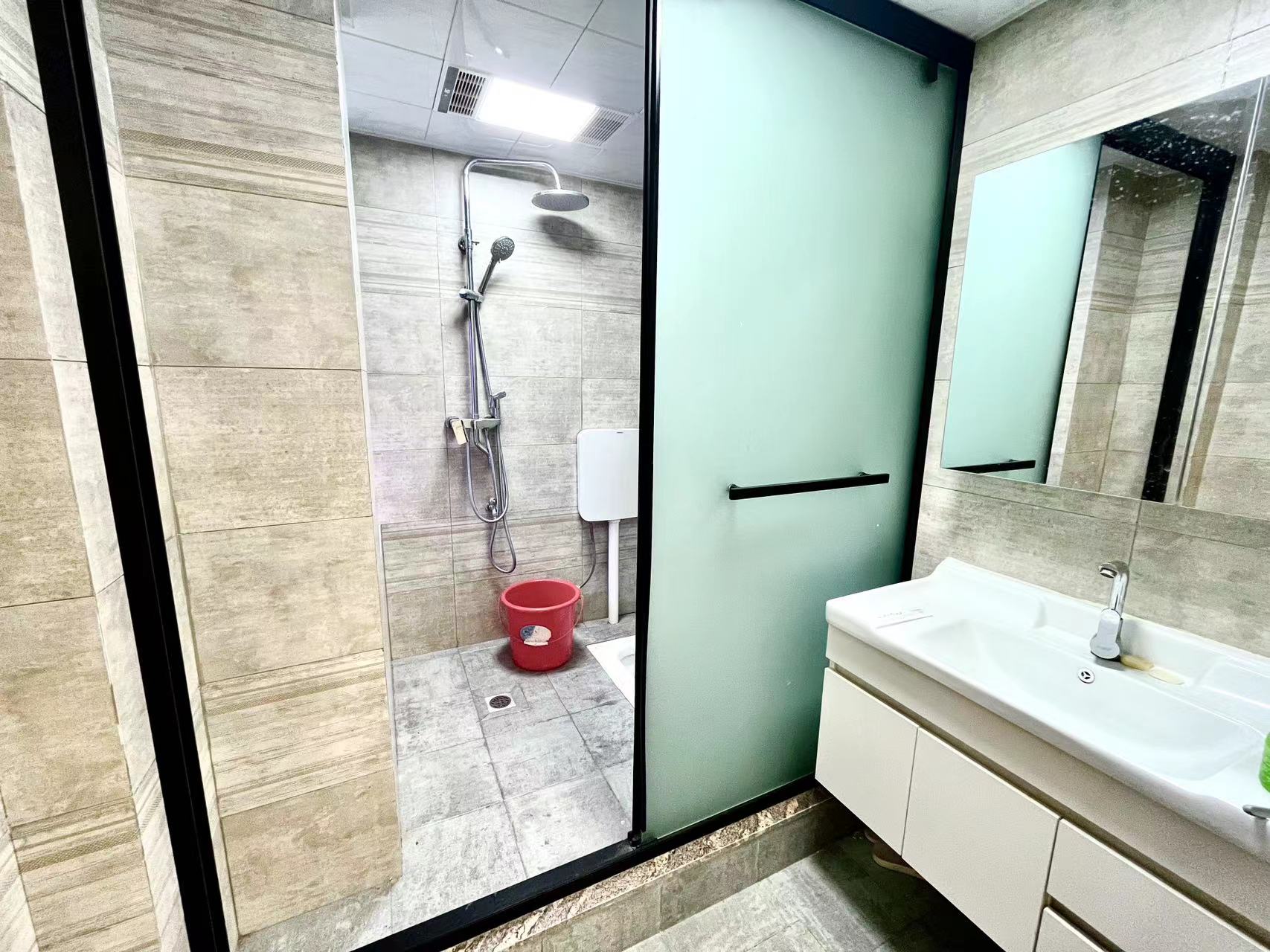 铂金汉宫  3室2厅2卫    81.8万 铂金汉宫  3室2厅2卫    81.8万室内图