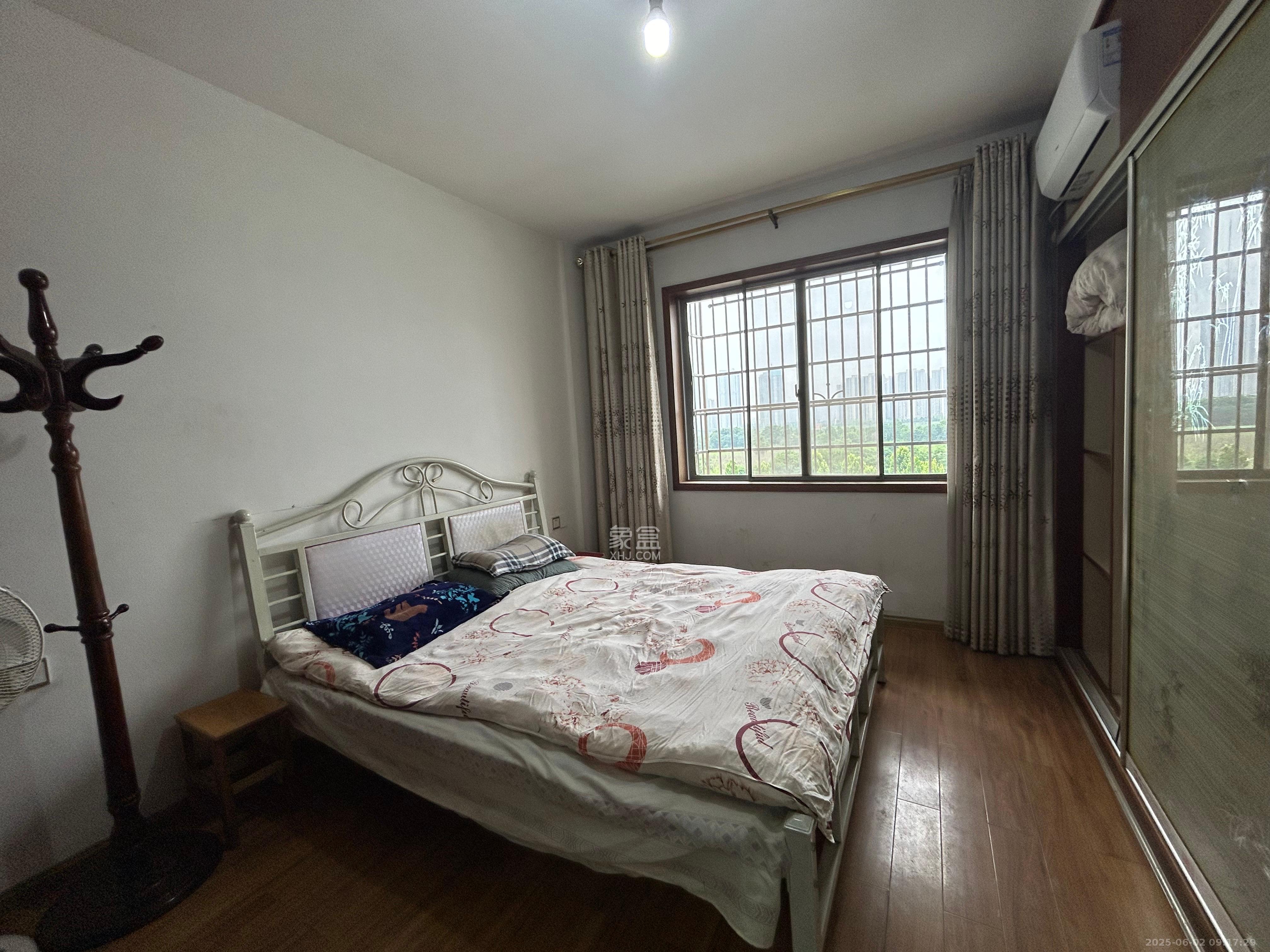 杉木村安置小区 3室1厅2卫 1500.0元/月 杉木村安置小区 3室1厅2卫 1500.0元/月室内图