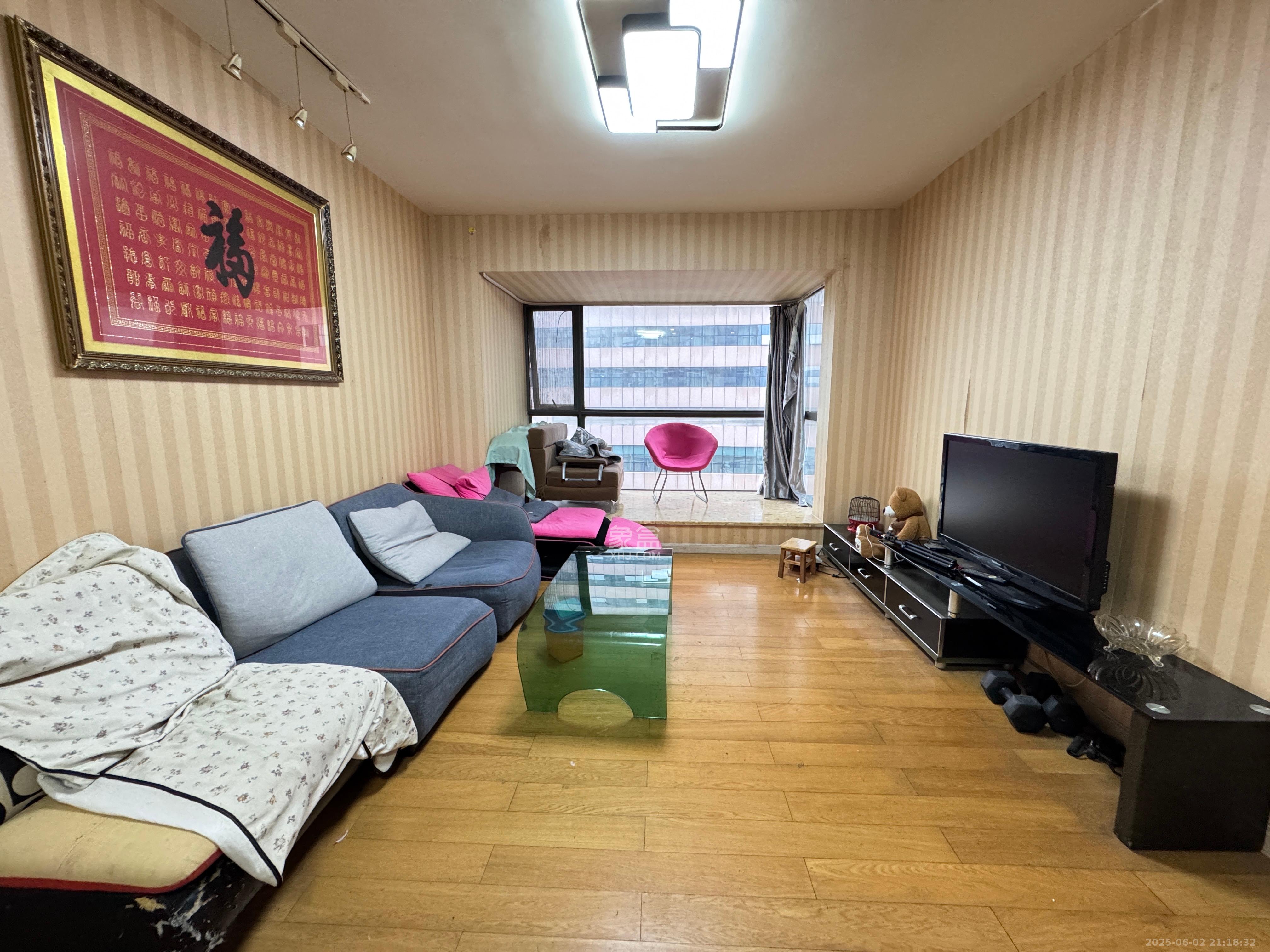 盛世美居荷园  3室1厅2卫    3000.0元/月室内图