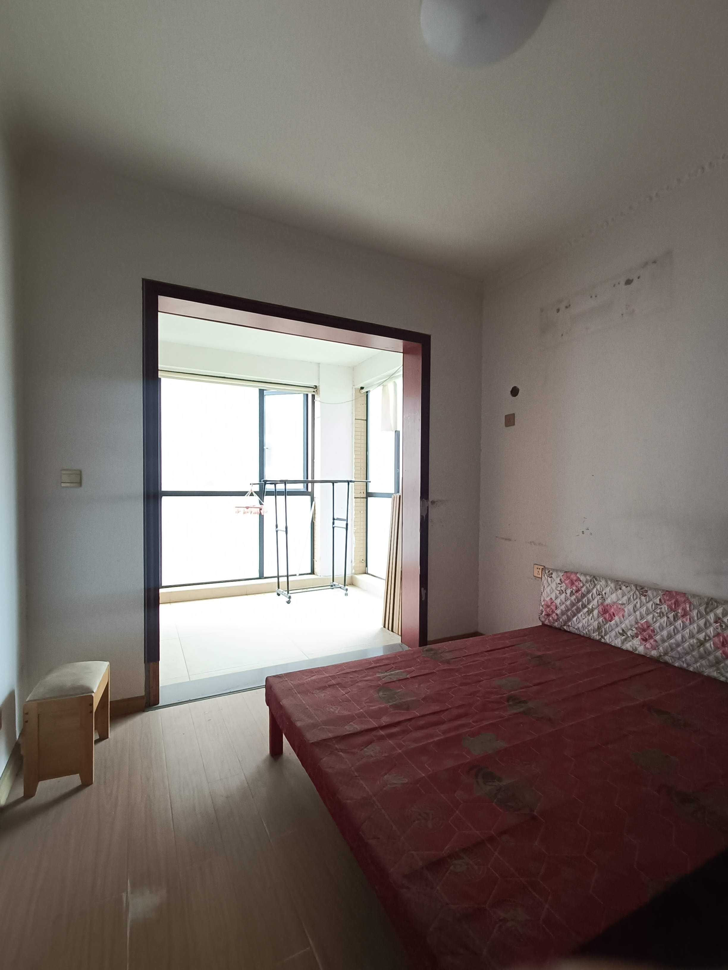 万豪城市花园 2室1厅2卫 2000.0元/月 万豪城市花园 2室1厅2卫 2000.0元/月户型图