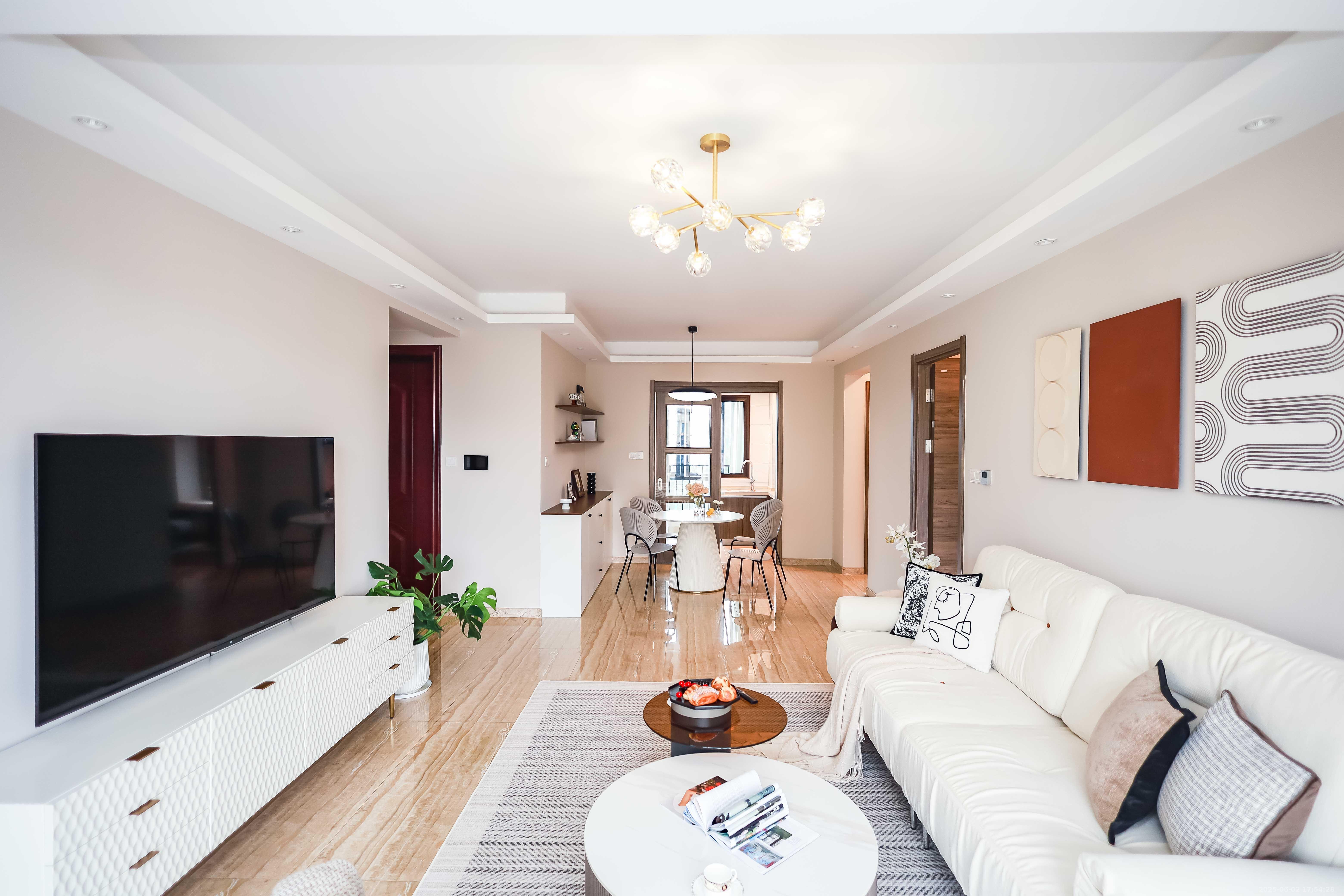 碧桂园荟隽棠  3室2厅2卫    107.0万 碧桂园荟隽棠  3室2厅2卫    107.0万客厅