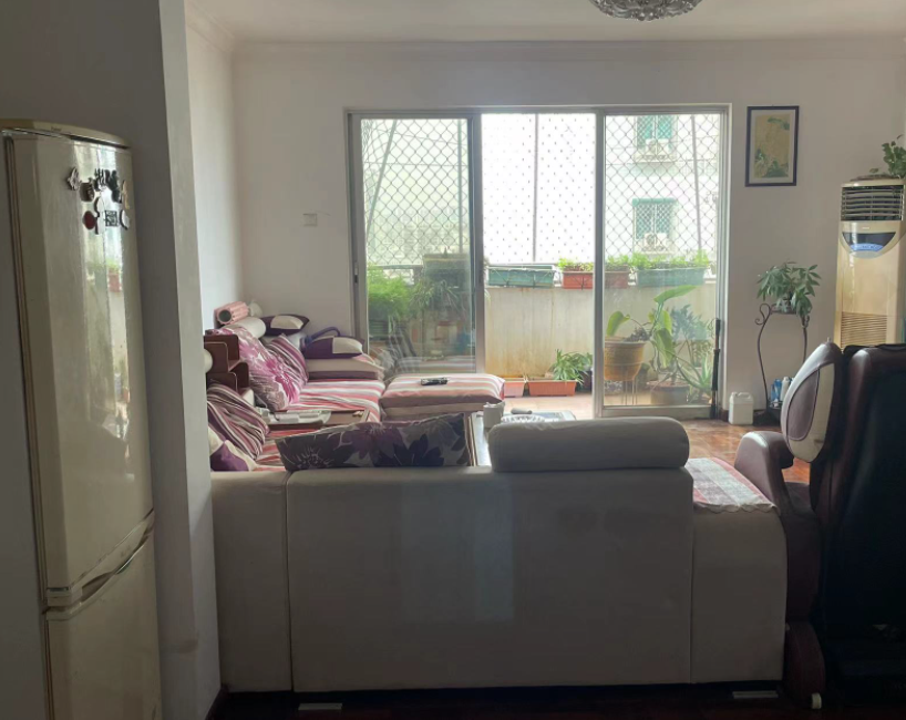 华锦苑 3室2厅2卫 146.0万 华锦苑 3室2厅2卫 146.0万客厅