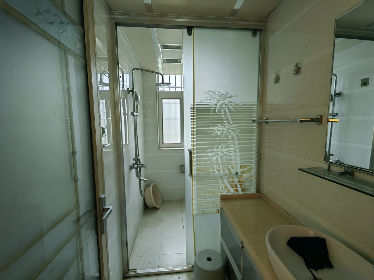 学府花园(文苑瑞景) 3室2厅1卫 1400.0元/月 学府花园(文苑瑞景) 3室2厅1卫 1400.0元/月室内图