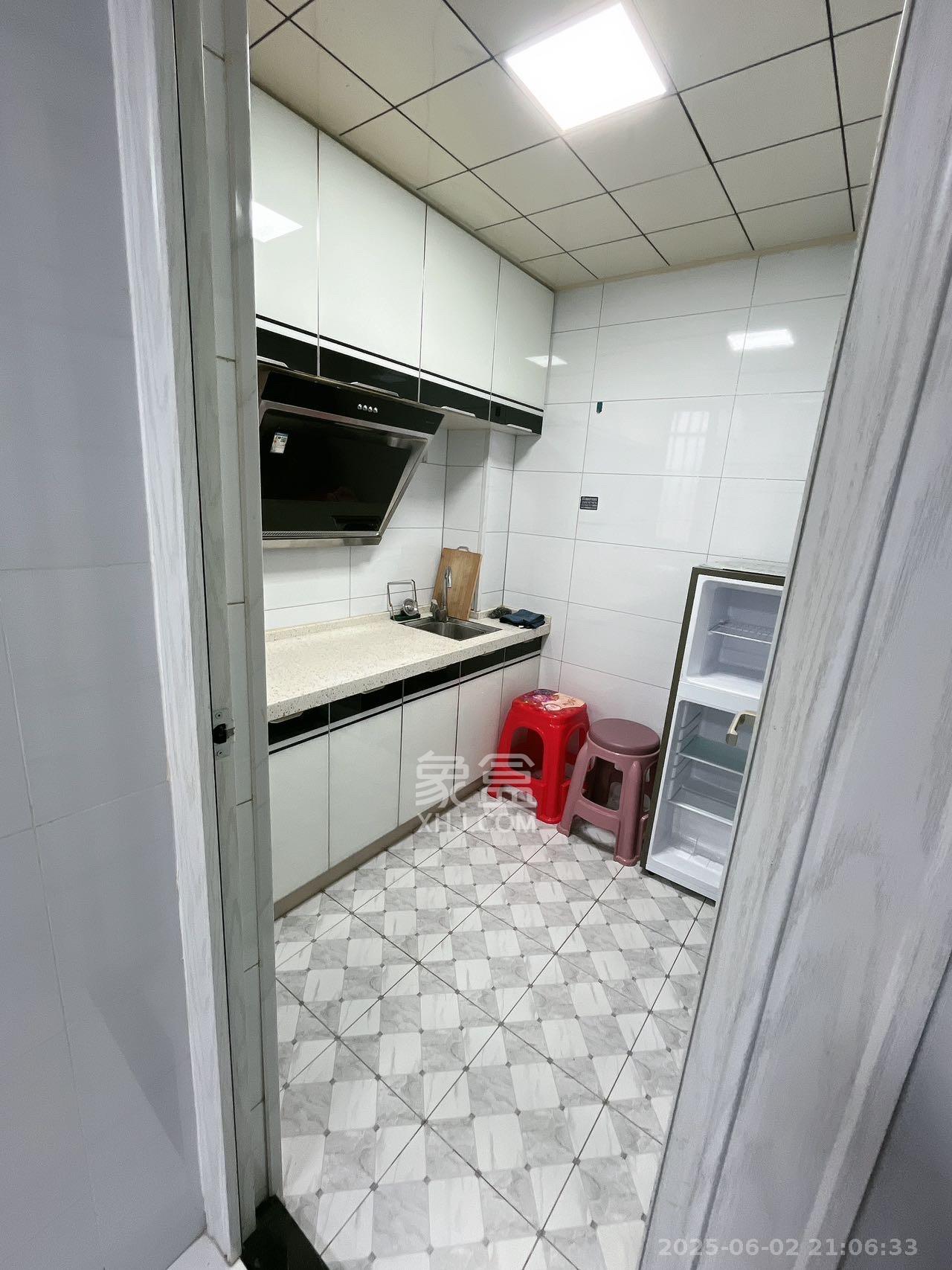 和康园小区  1室0厅1卫   900.00元/月室内图