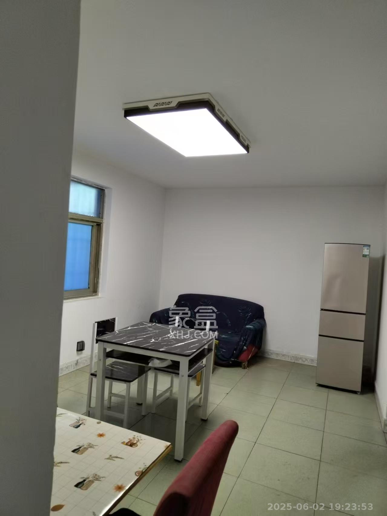 化油器厂宿舍  2室1厅1卫   1800.00元/月室内图