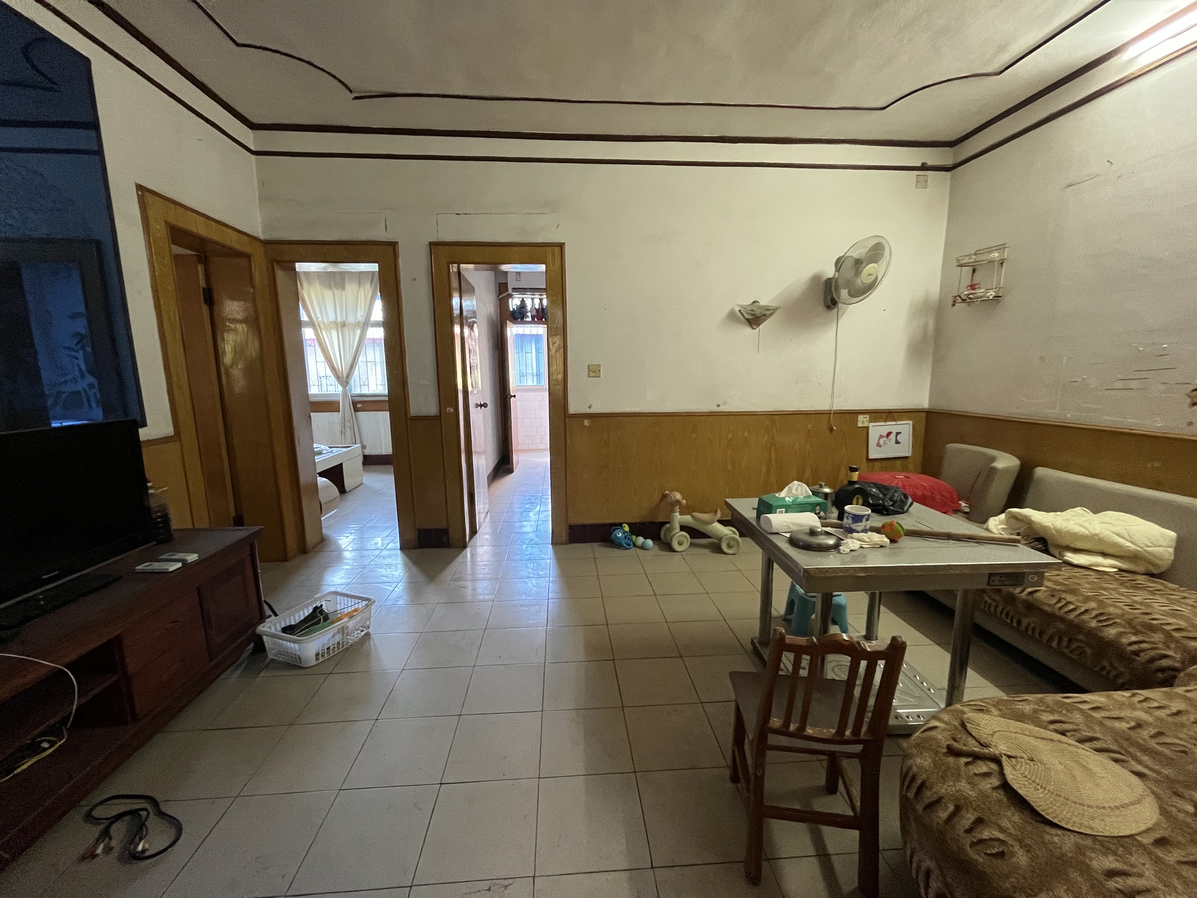 电力局家属楼 3室1厅1卫 800.0元/月 电力局家属楼 3室1厅1卫 800.0元/月户型图