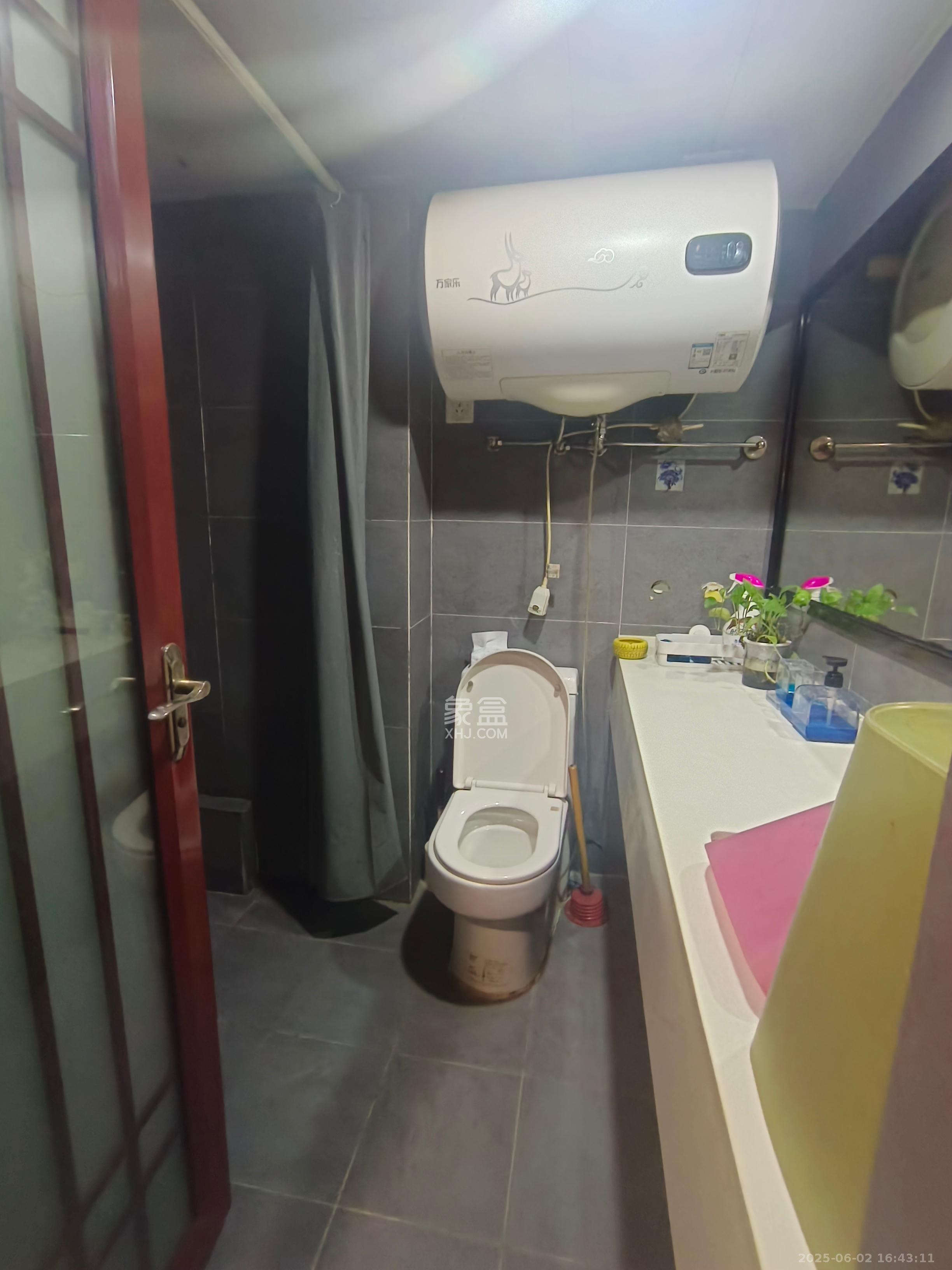 兰亭湾畔  1室1厅1卫    1700.0元/月