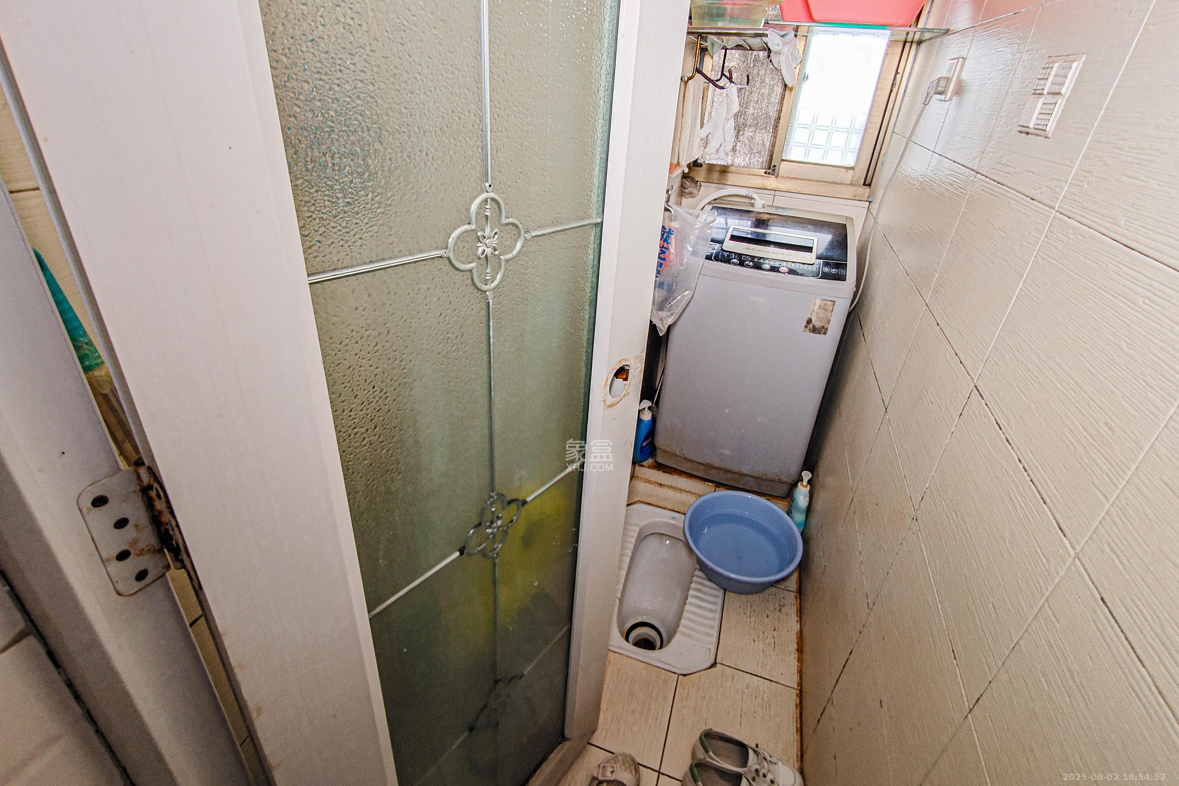 东塘电力院  2室1厅1卫   84.50万卫生间