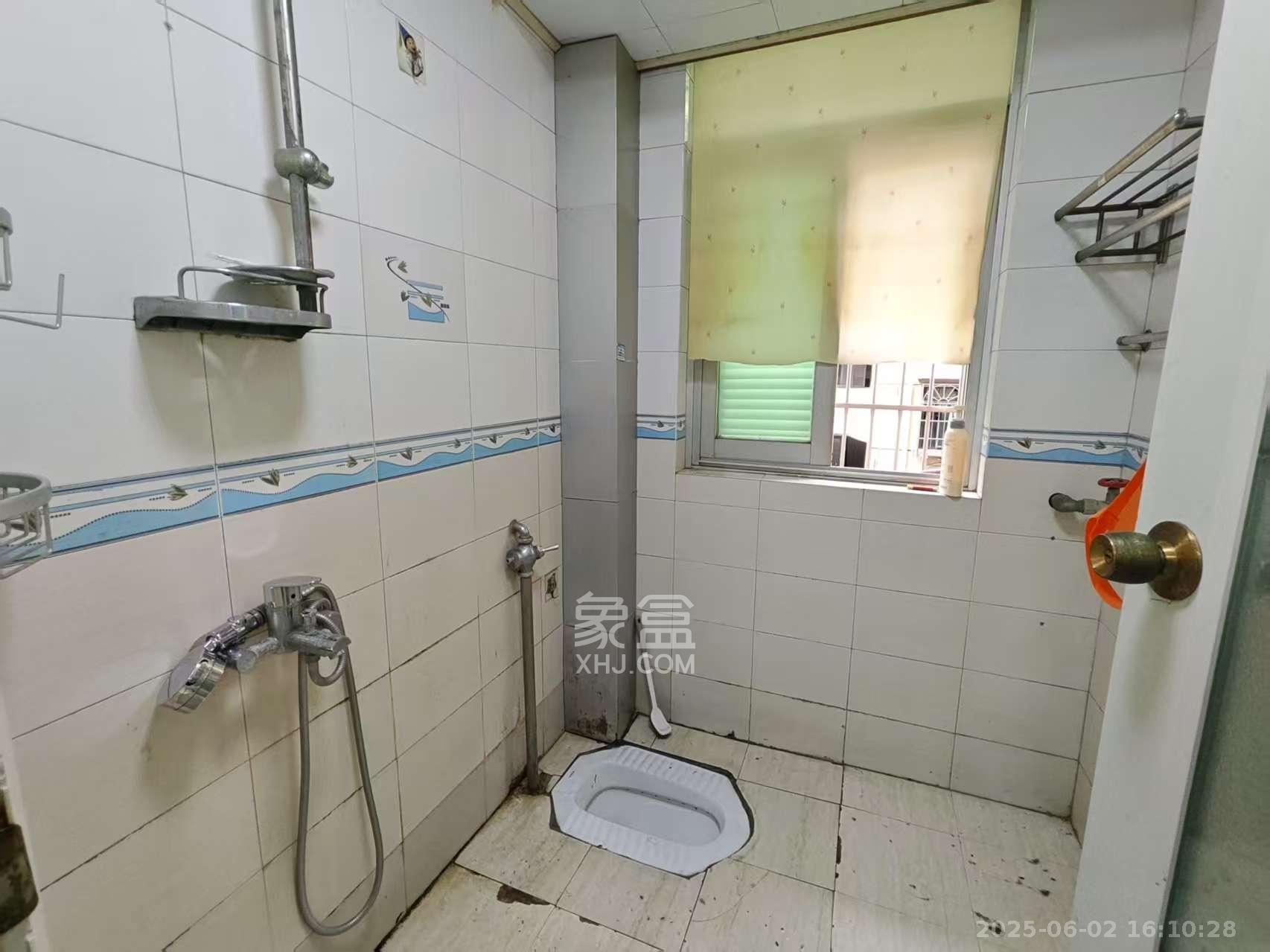 望兴家园 3室2厅2卫 2800.0元/月 望兴家园 3室2厅2卫 2800.0元/月室内图