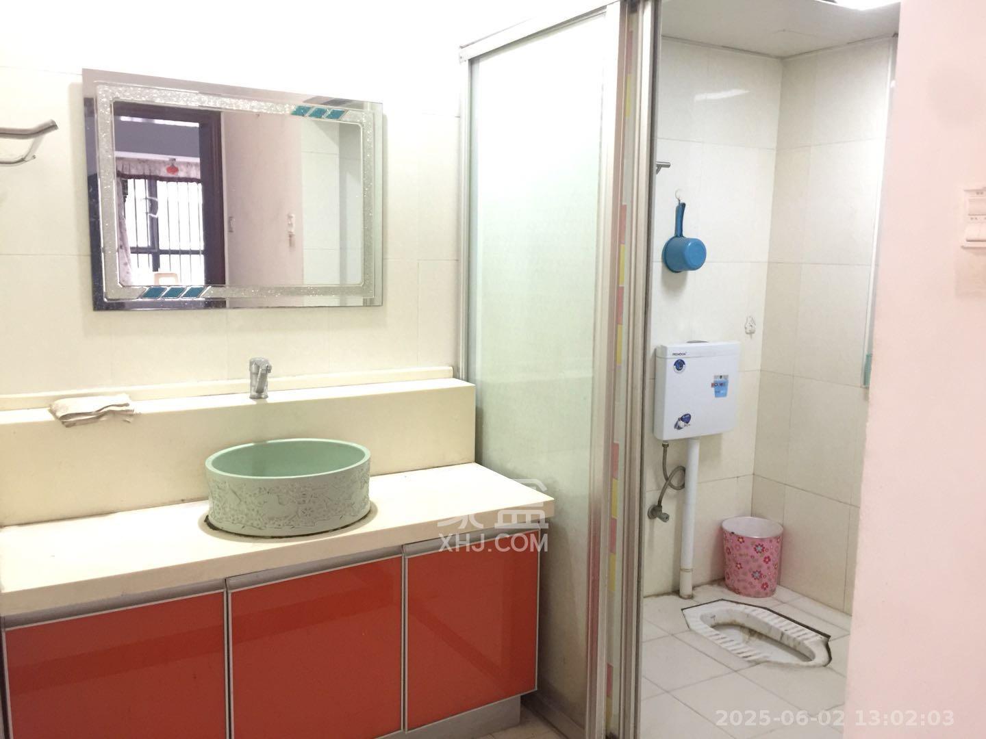 鑫远湘府华城  3室2厅2卫   2600.00元/月室内图