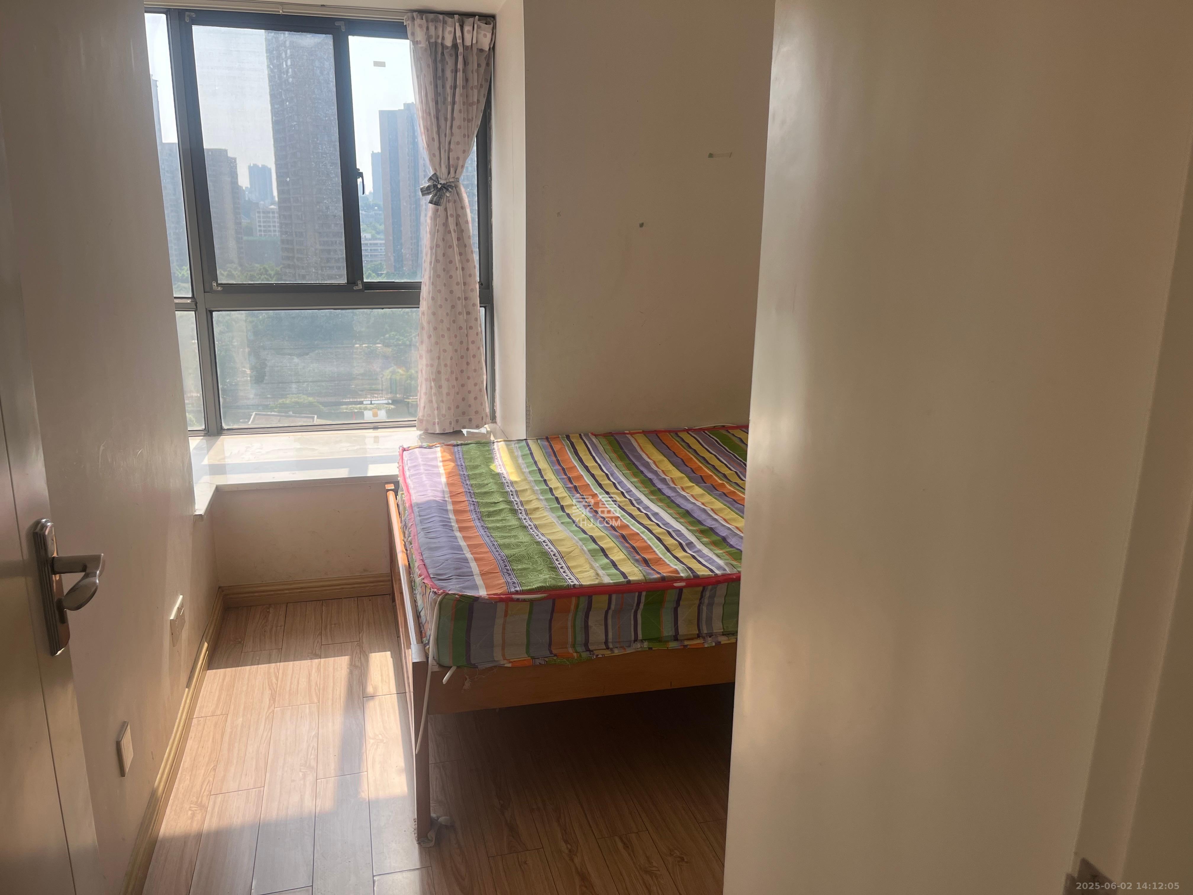 鑫天御景湾 1室2厅1卫 2200.0元/月 鑫天御景湾 1室2厅1卫 2200.0元/月室内图