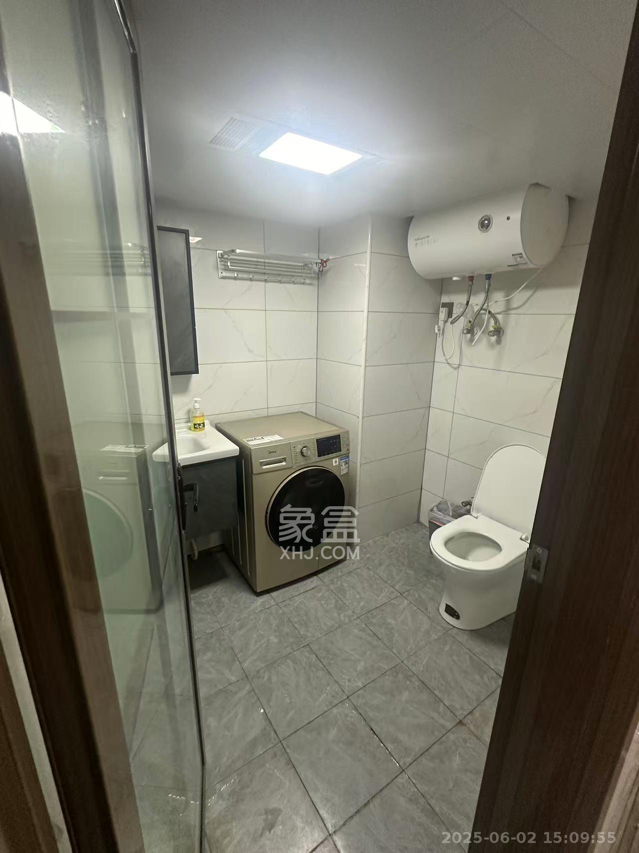 梅溪湖金茂湾 2室1厅1卫 2200.0元/月 梅溪湖金茂湾 2室1厅1卫 2200.0元/月室内图