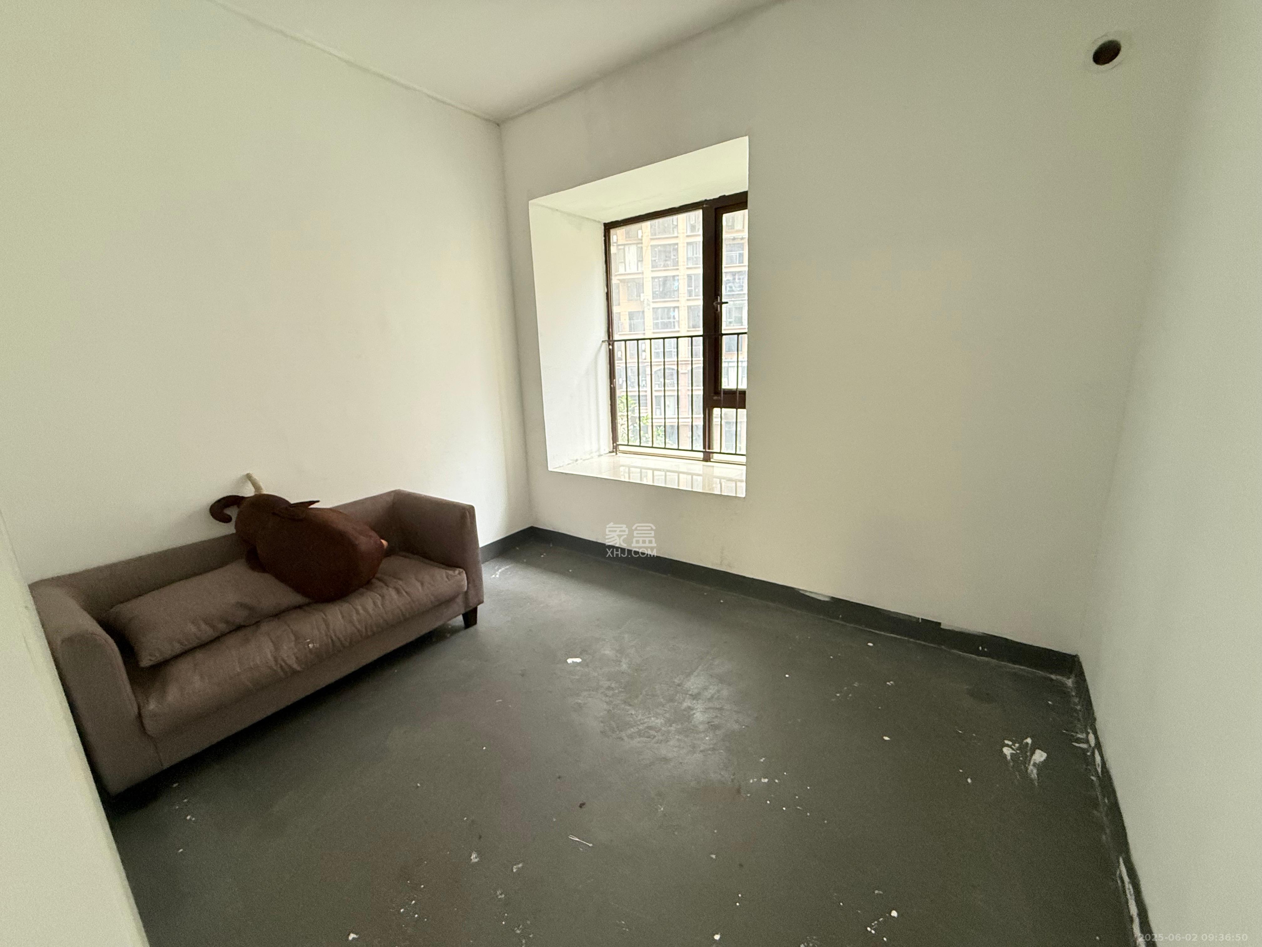 华润橡树湾 3室2厅2卫 2000.0元/月 华润橡树湾 3室2厅2卫 2000.0元/月室内图