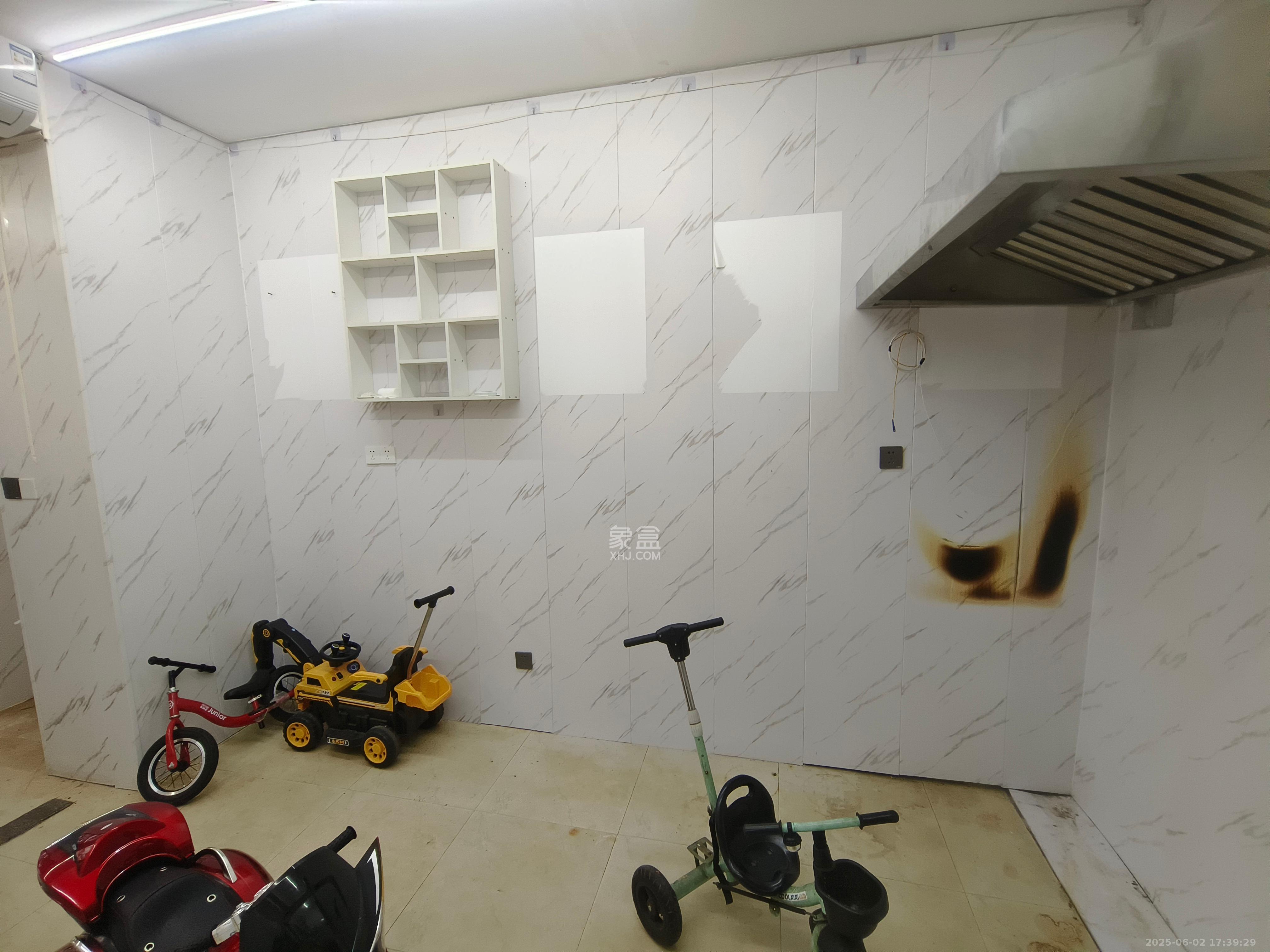 荷花园安置小区 1室1厅1卫 1500.0元/月 荷花园安置小区 1室1厅1卫 1500.0元/月室内图