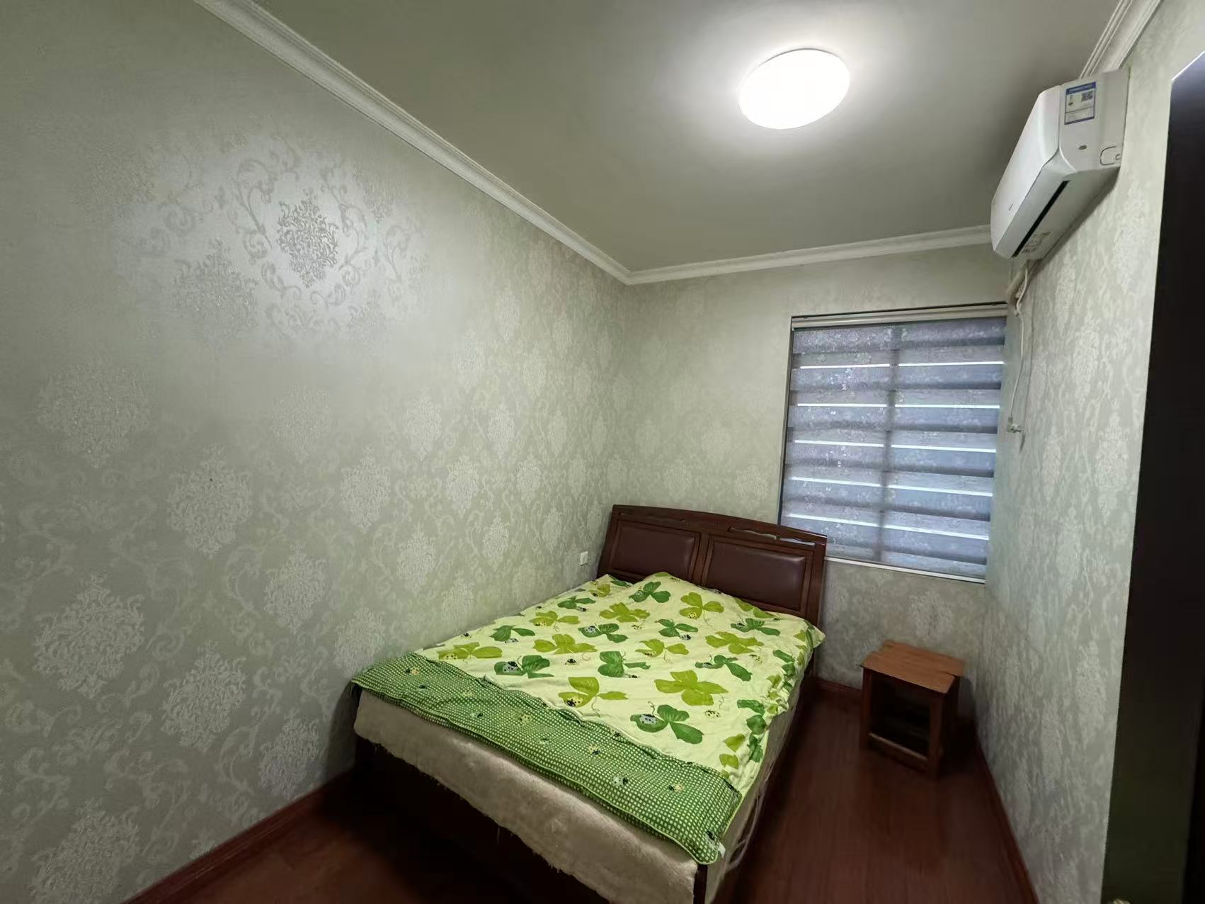 西子莲花 3室2厅1卫 1800.00元/月 西子莲花 3室2厅1卫 1800.00元/月室内图