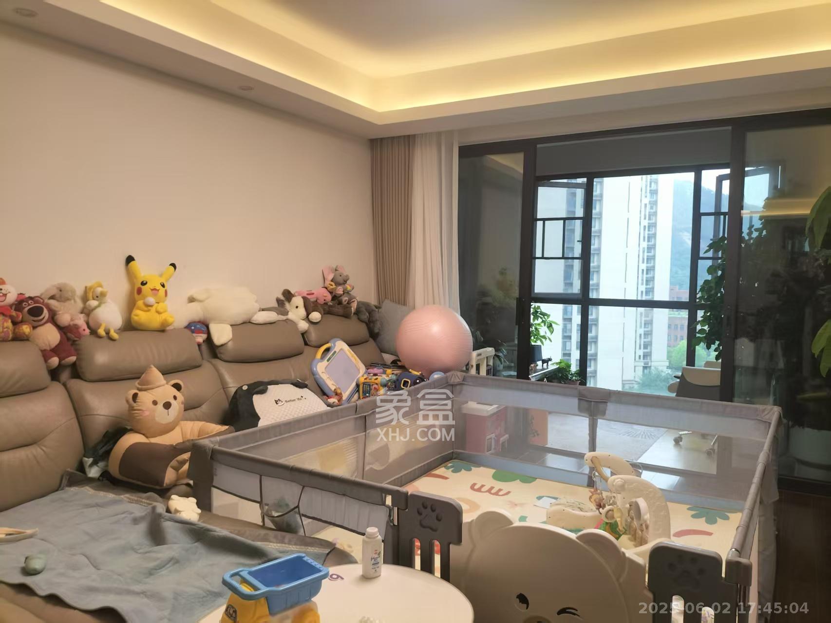 万科里梅溪郡  4室2厅2卫    4500.0元/月室内图1