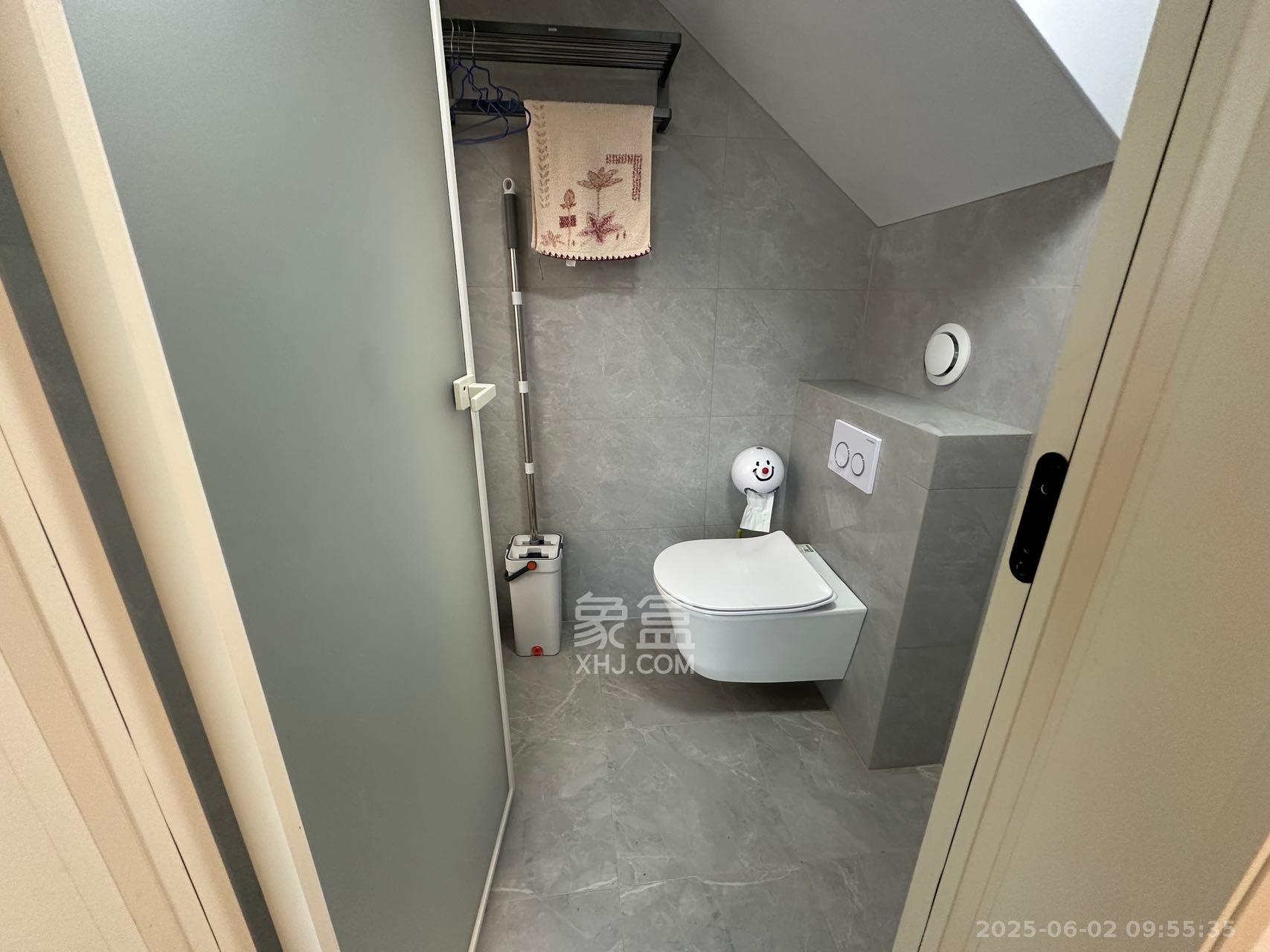 卓越伊景寓  2室1厅1卫   2200.00元/月室内图