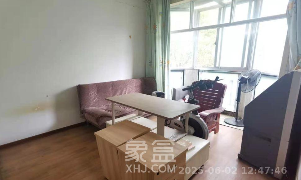 山水人家一二期 3室2厅1卫 1600.0元/月 山水人家一二期 3室2厅1卫 1600.0元/月室内图