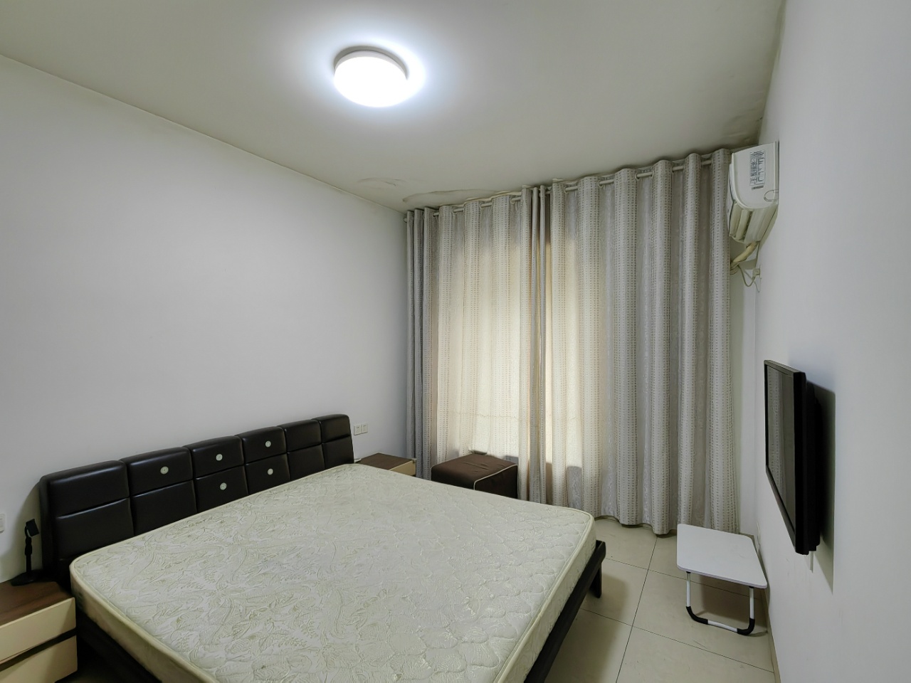 学府花园（文苑瑞景）  3室2厅1卫   1400.00元/月室内图