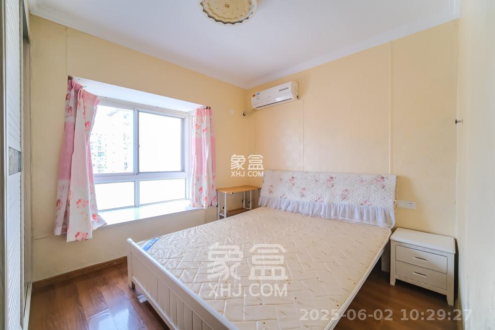 万丽景园  3室2厅2卫   2100.00元/月室内图